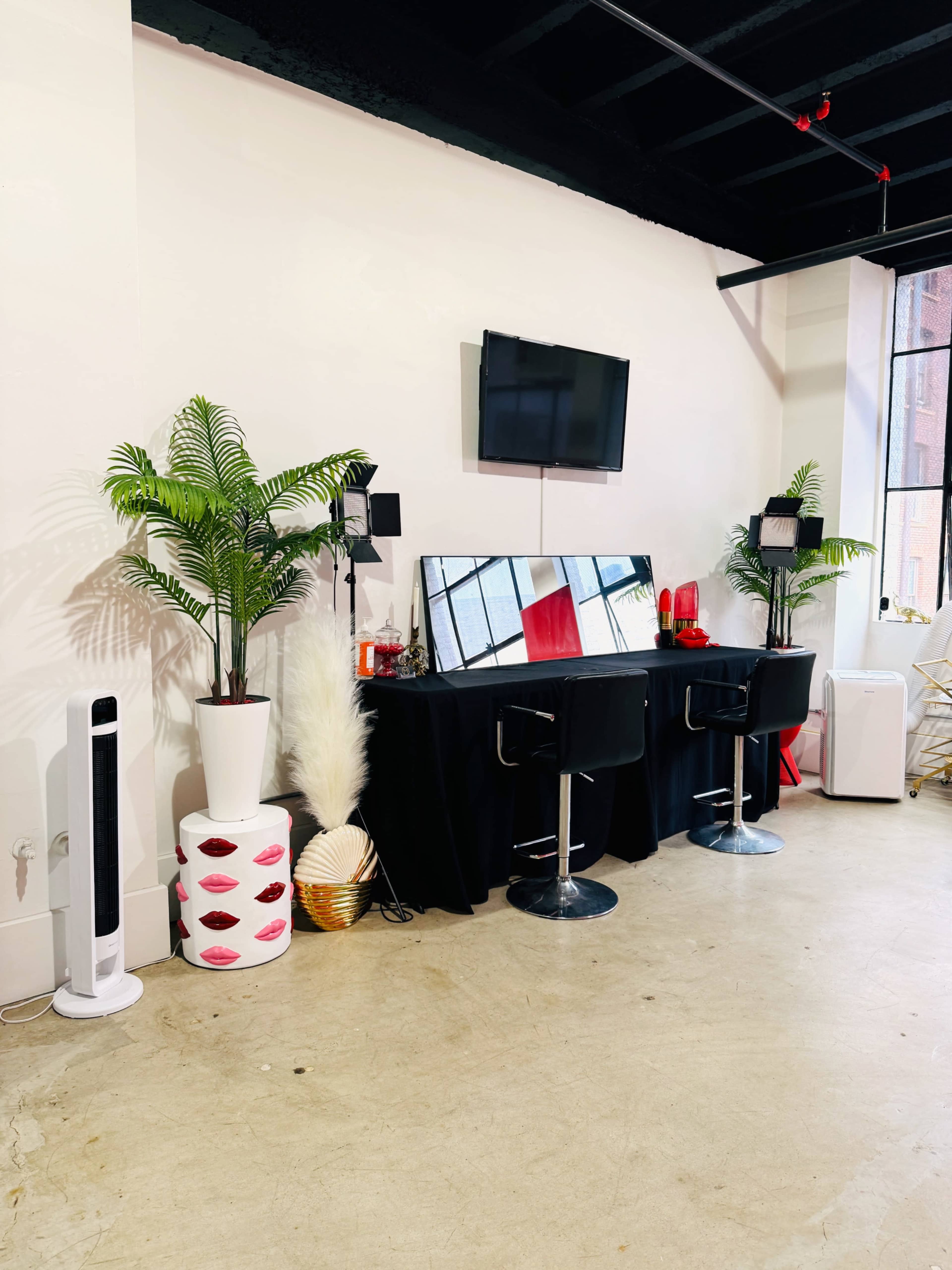 Large DTLA Creative Studio Space | Photo, Video, Events | 15ft Ceiling | Image in Central LA, Los Angeles, CA