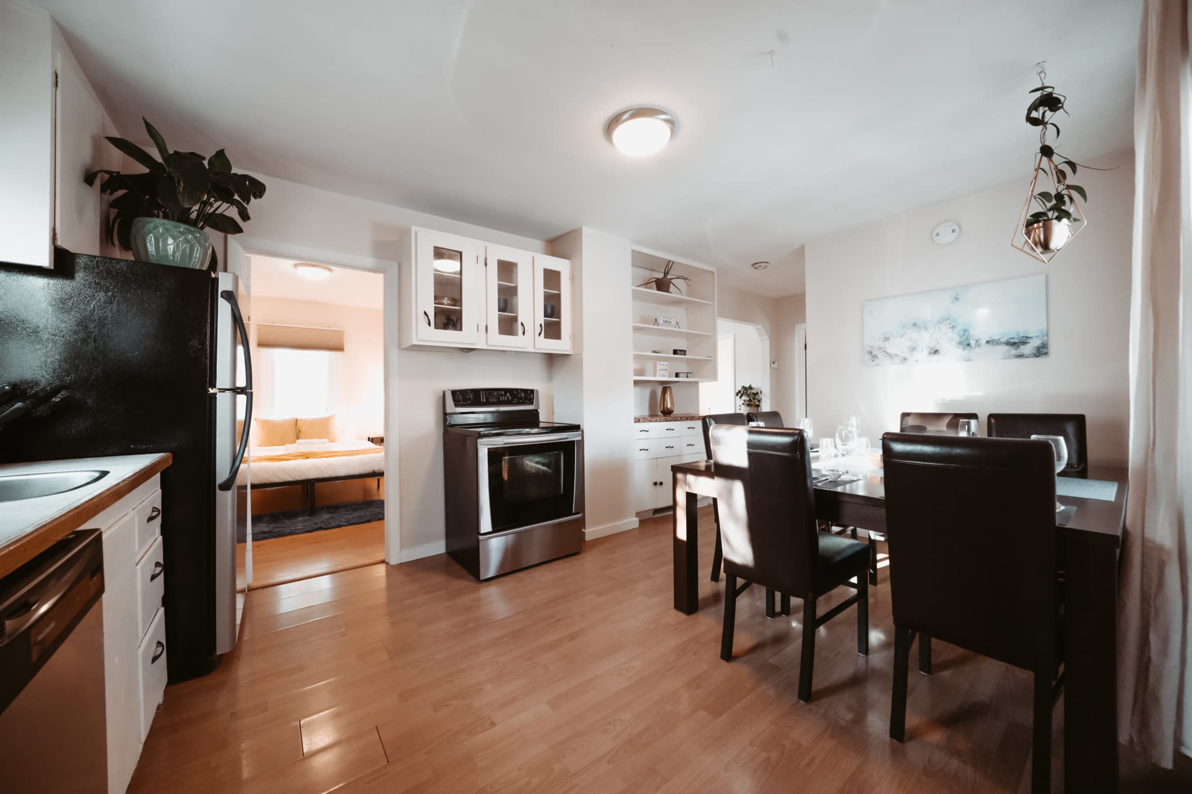 Play & Stay 1720 | Arcade Central Yard Image in Northwest Calgary, Calgary, AB