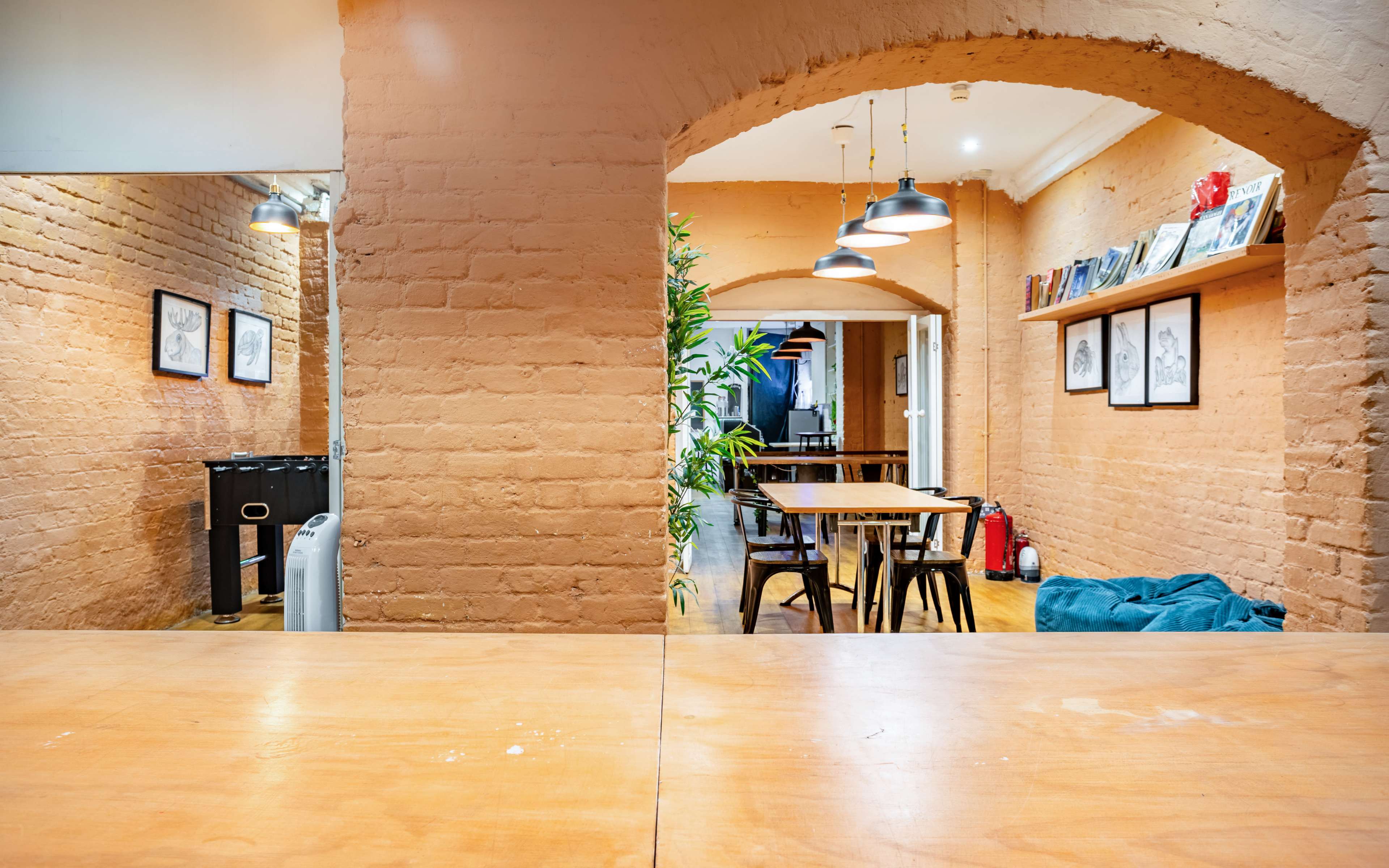 NewYork Style High Ceiling Premises Image in Shoreditch, London, 