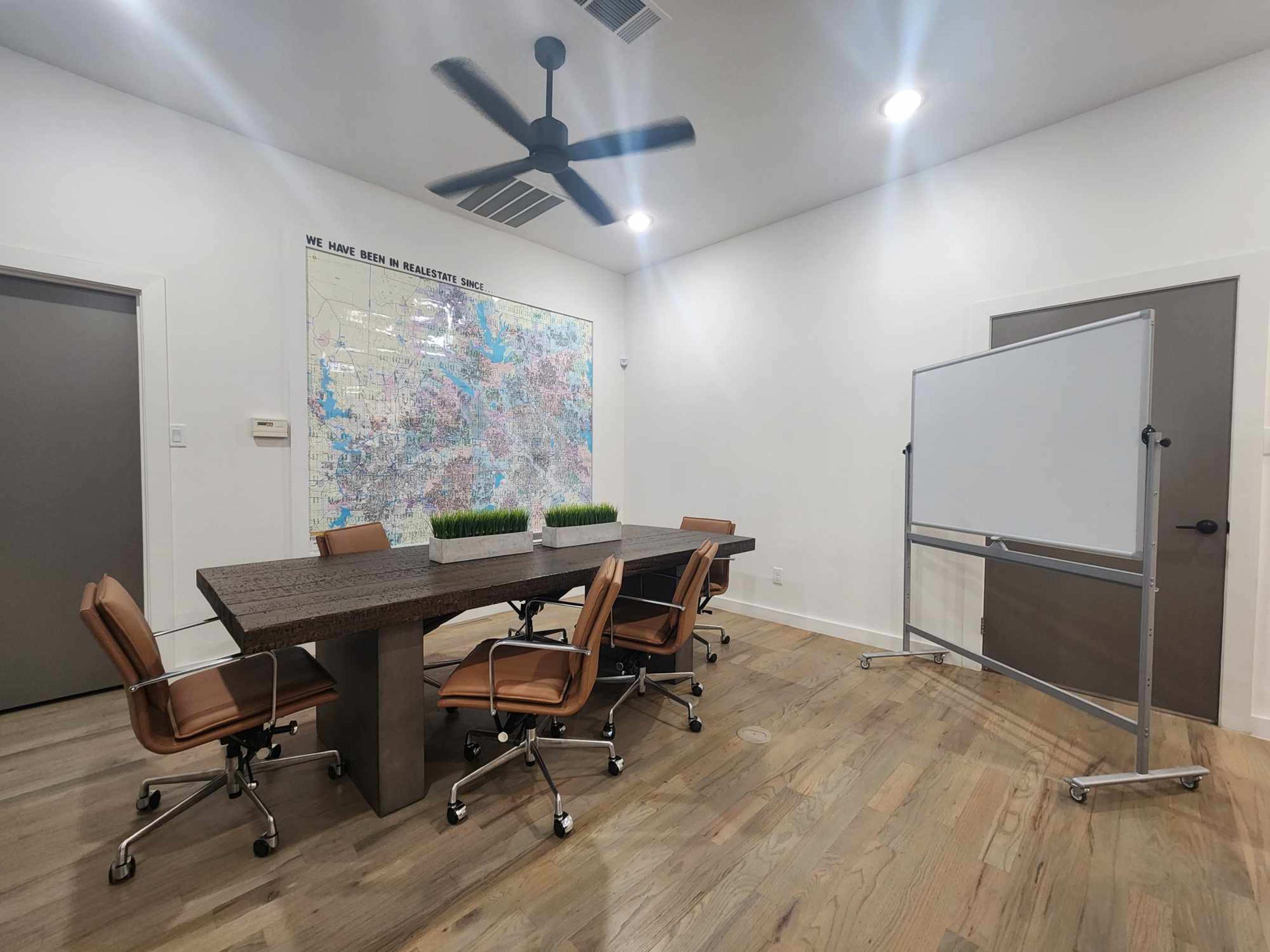 Modern Conference Space with Lounge + Kitchenette in Central Location Image in Dalworthington Gardens, Dalworthington Gardens, TX