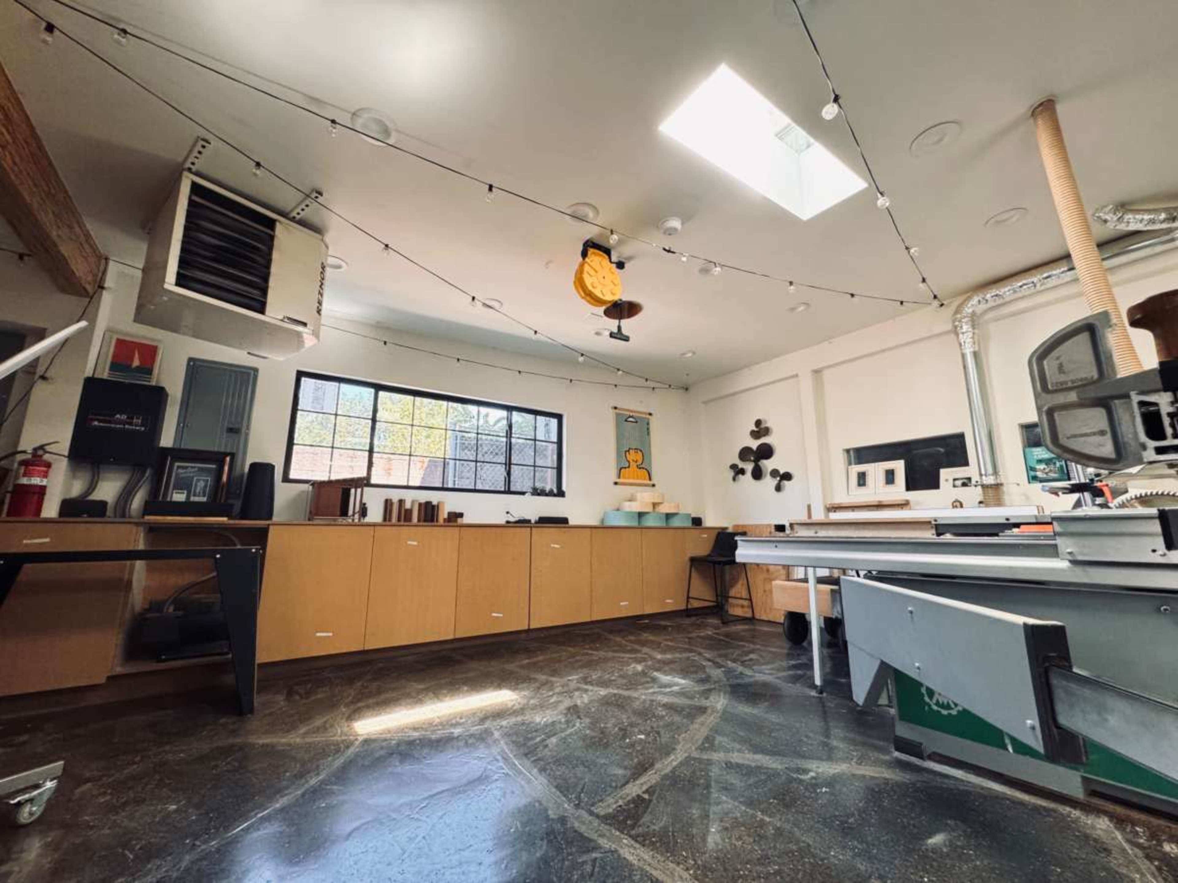 Industrial Design Space Image in Arbor Lodge, Portland, OR
