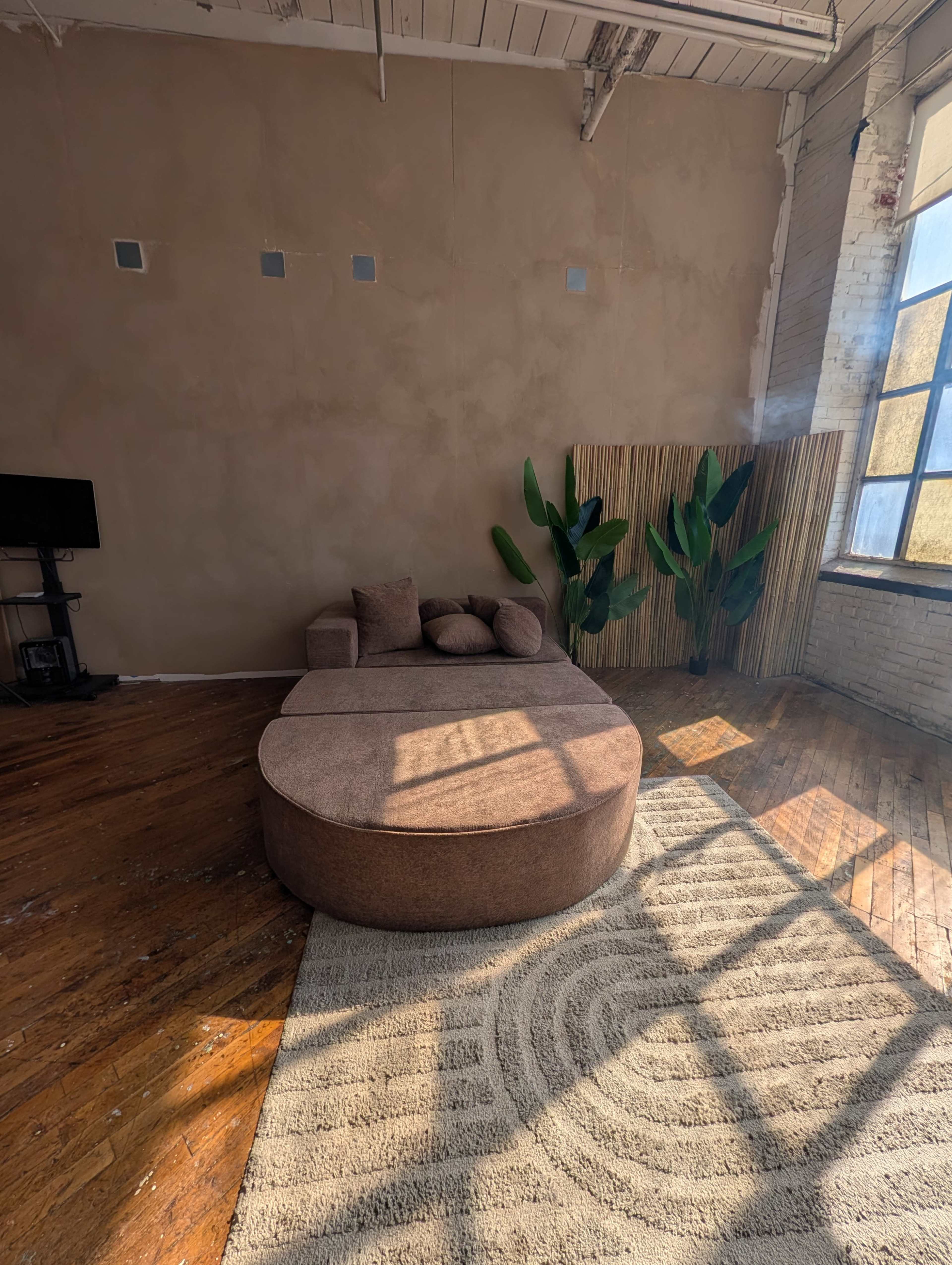 4-Set Urban Studio | Infinity Cube | 360° Black | Industrial Loft | Backdrop Image in North Philadelphia, Philadelphia, PA