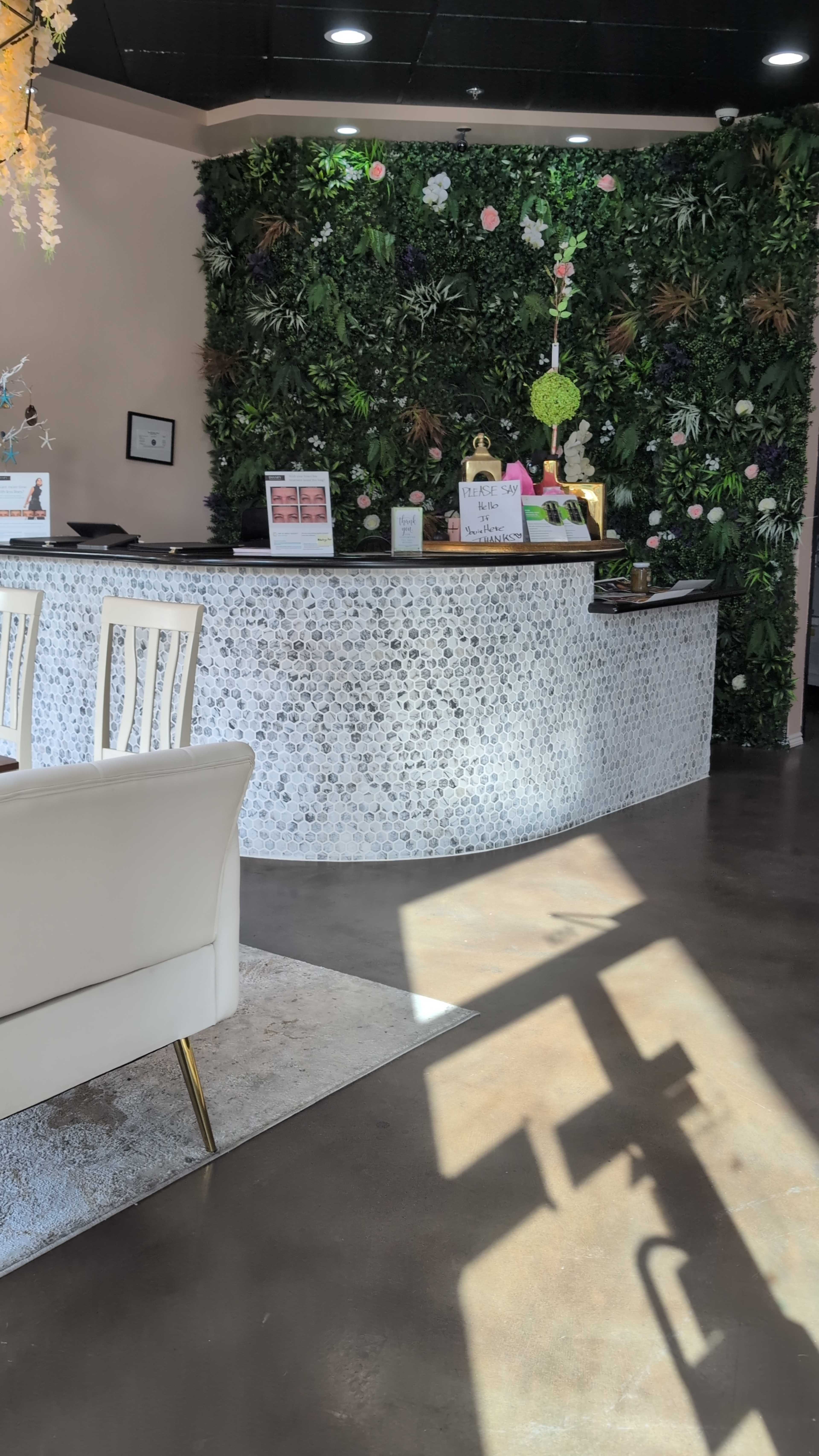 Downtown Main Street Huntington Beach CA  retail sales space good for events or Pop up space small business Image in Huntington Beach, Huntington Beach, CA