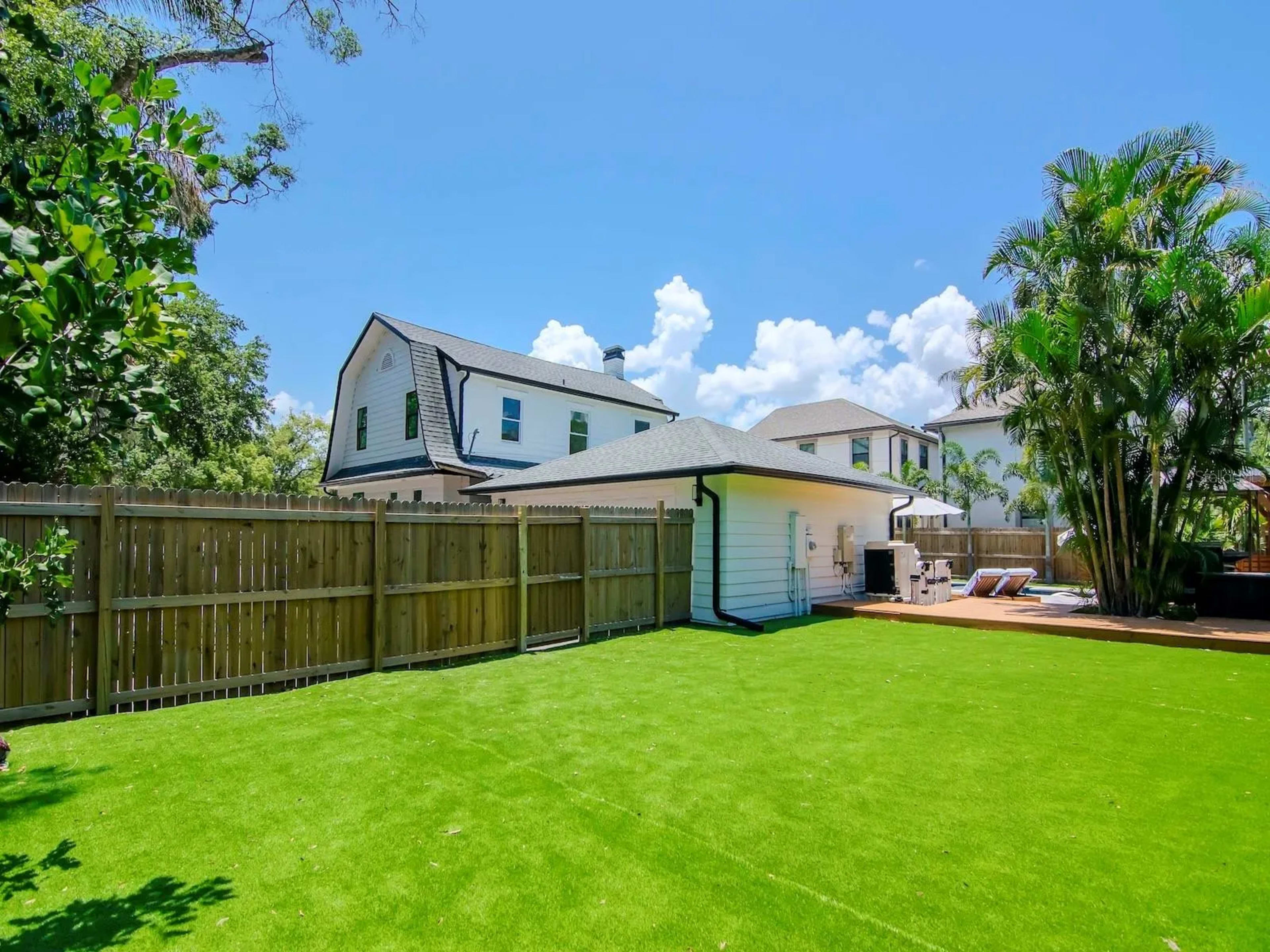 Backyard Pool Oasis with Extra Yard Image in St. Petersburg, St Petersburg, FL