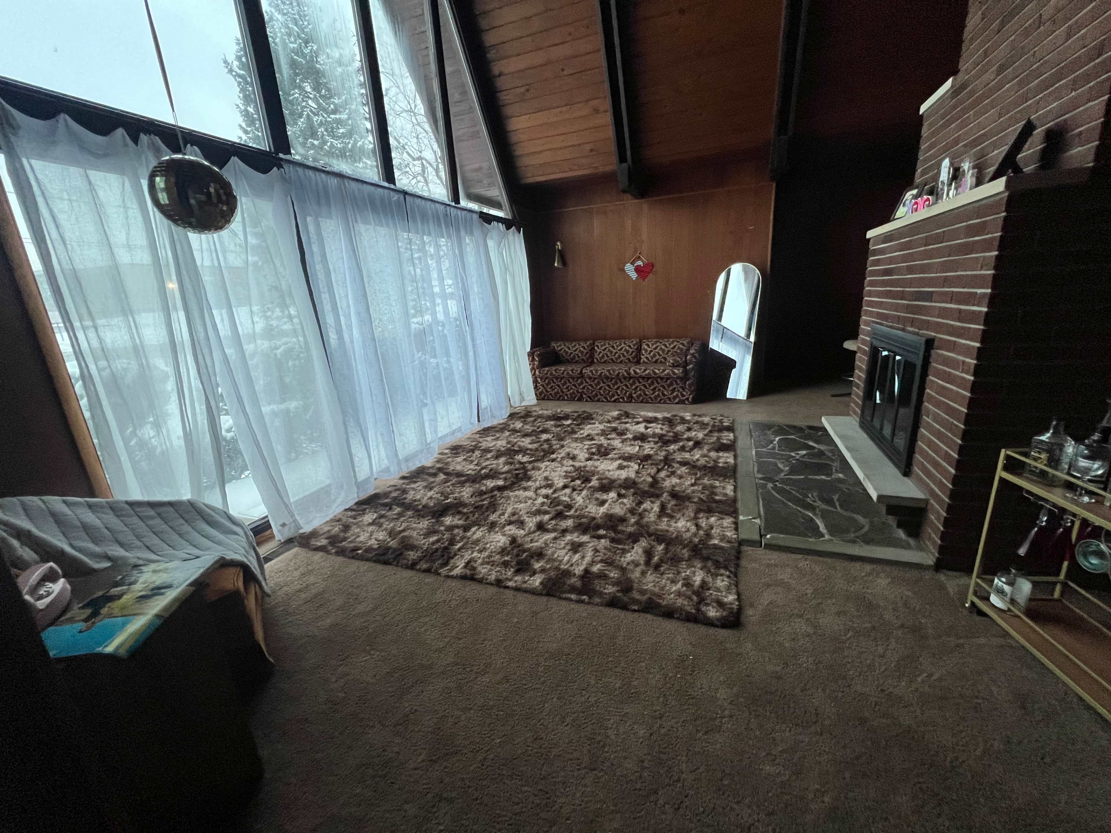 Retro cabin studio with an acre of land/woods! Image in Green, Green, OH