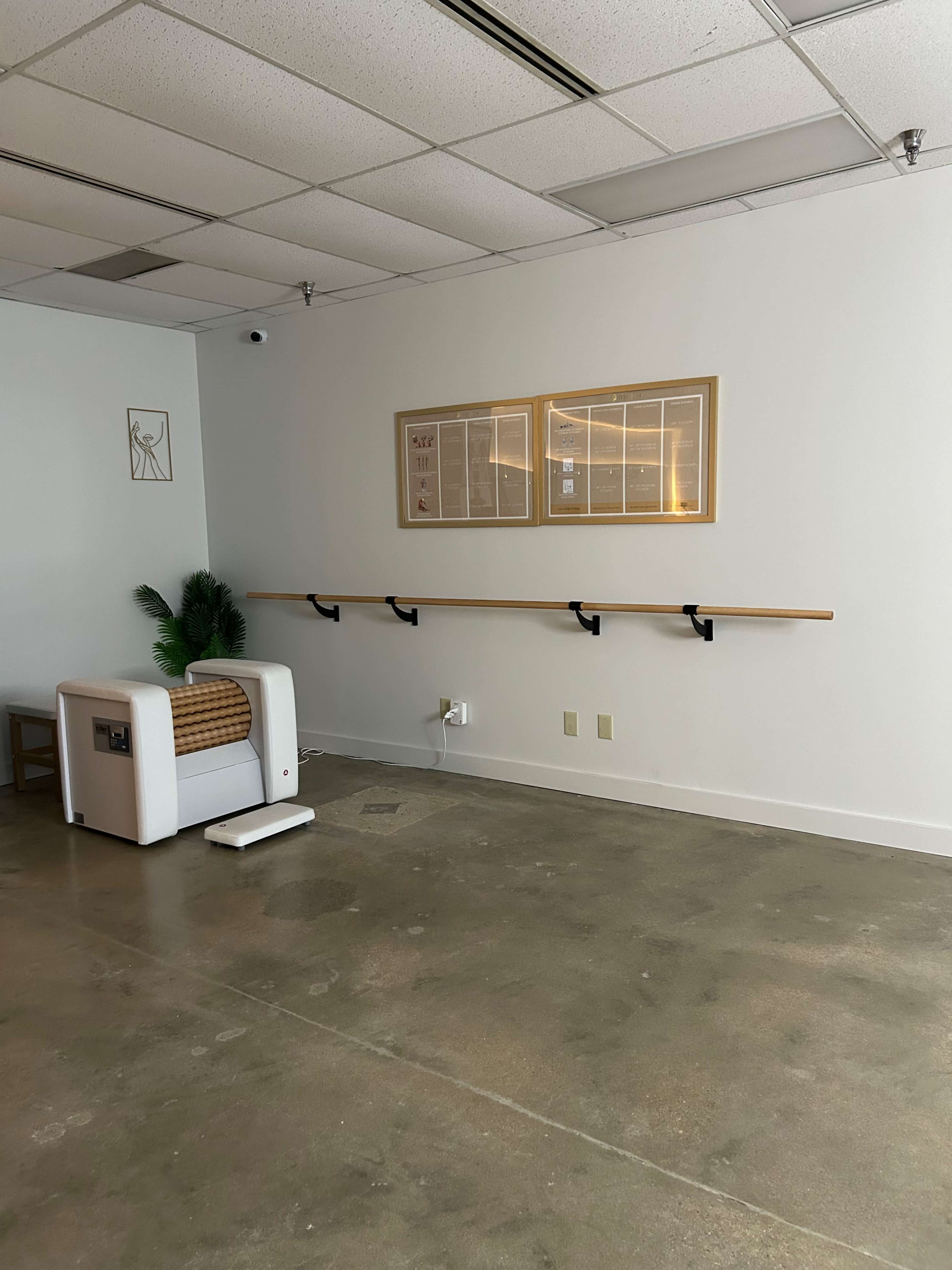 Tranquil Wellness & Content Studio with LED Mirror Wall in Lanham Image in Glenn Dale, Lanham, MD