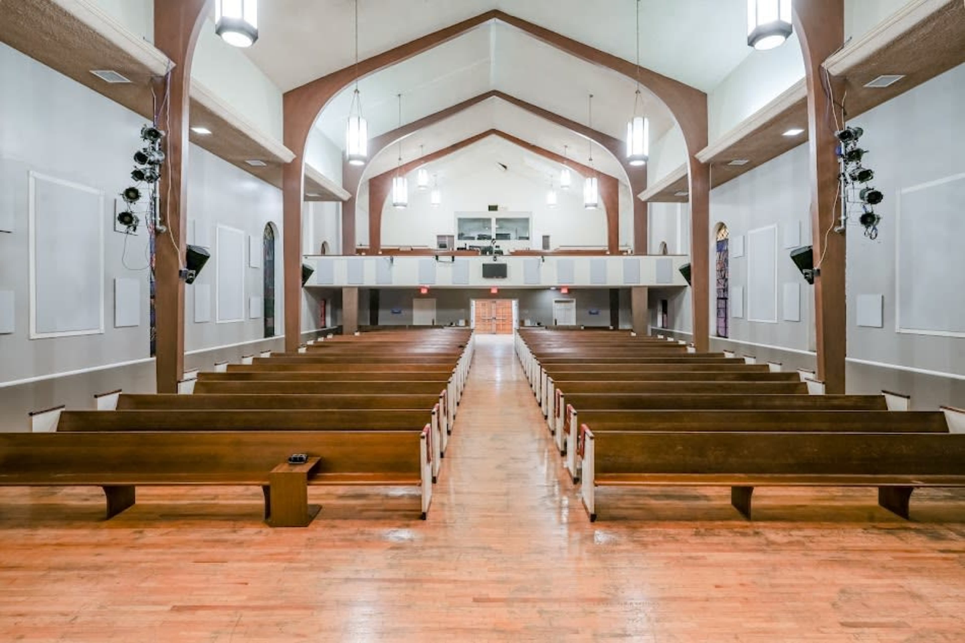 Beautiful Historic Brick Church in Glendale — Sanctuary, Stage, Classrooms & Parking Image in Fremont Park, Glendale, CA