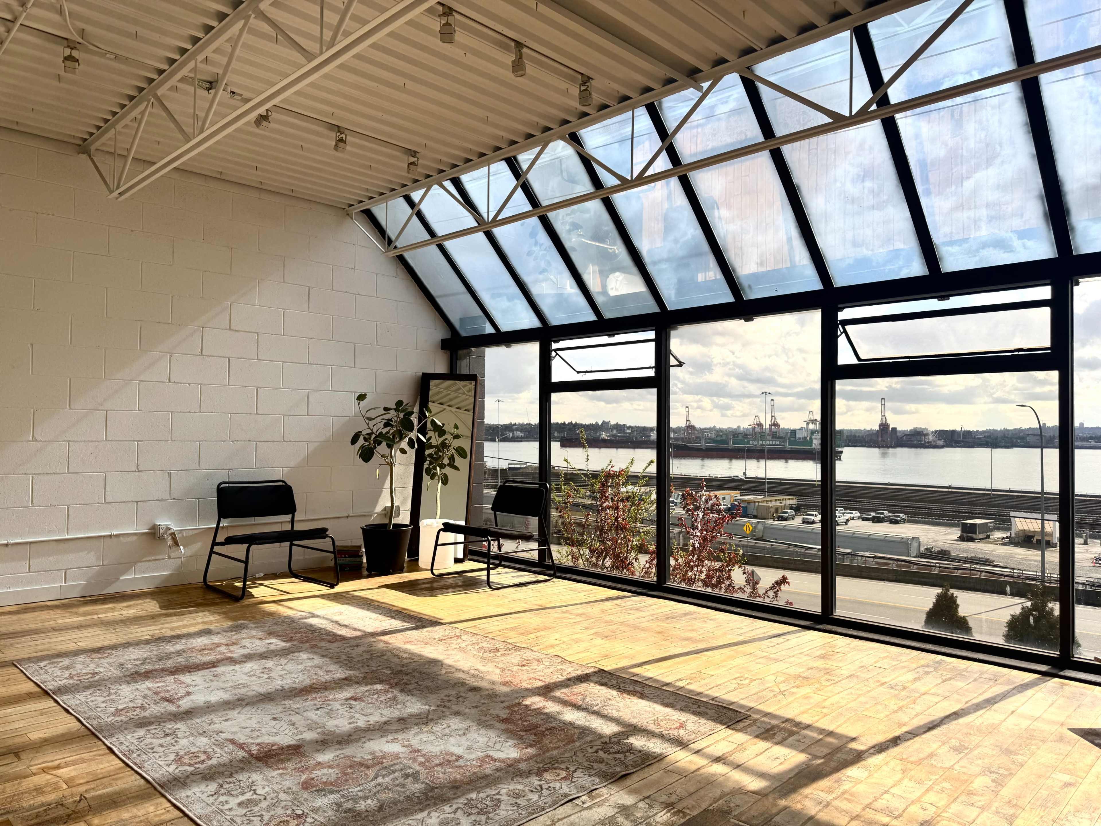 Shipyards Studio with amazing natural light Image in North Vancouver, North Vancouver, BC