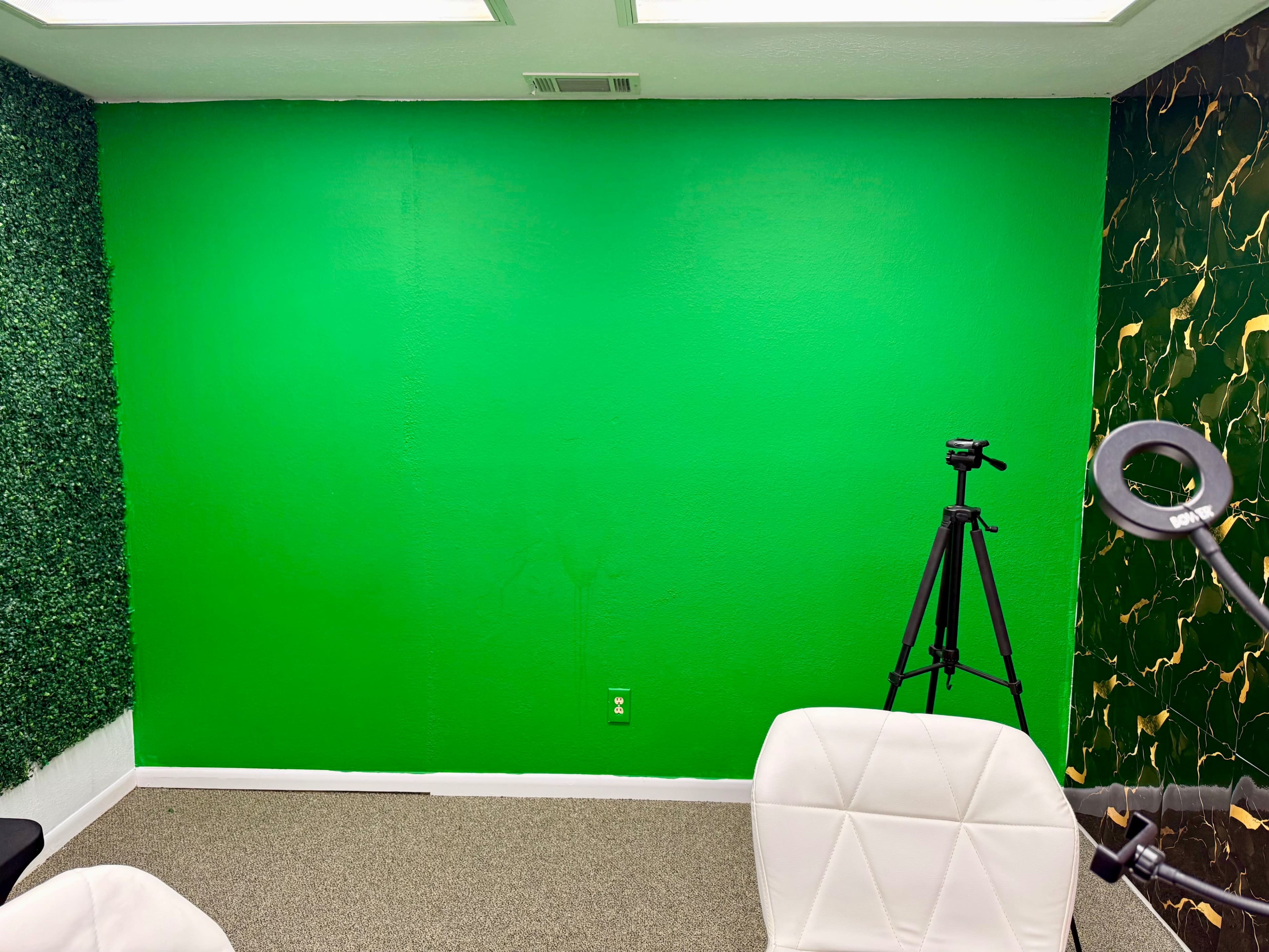 Urban, By the mall, Image in East Columbus, Columbus, GA