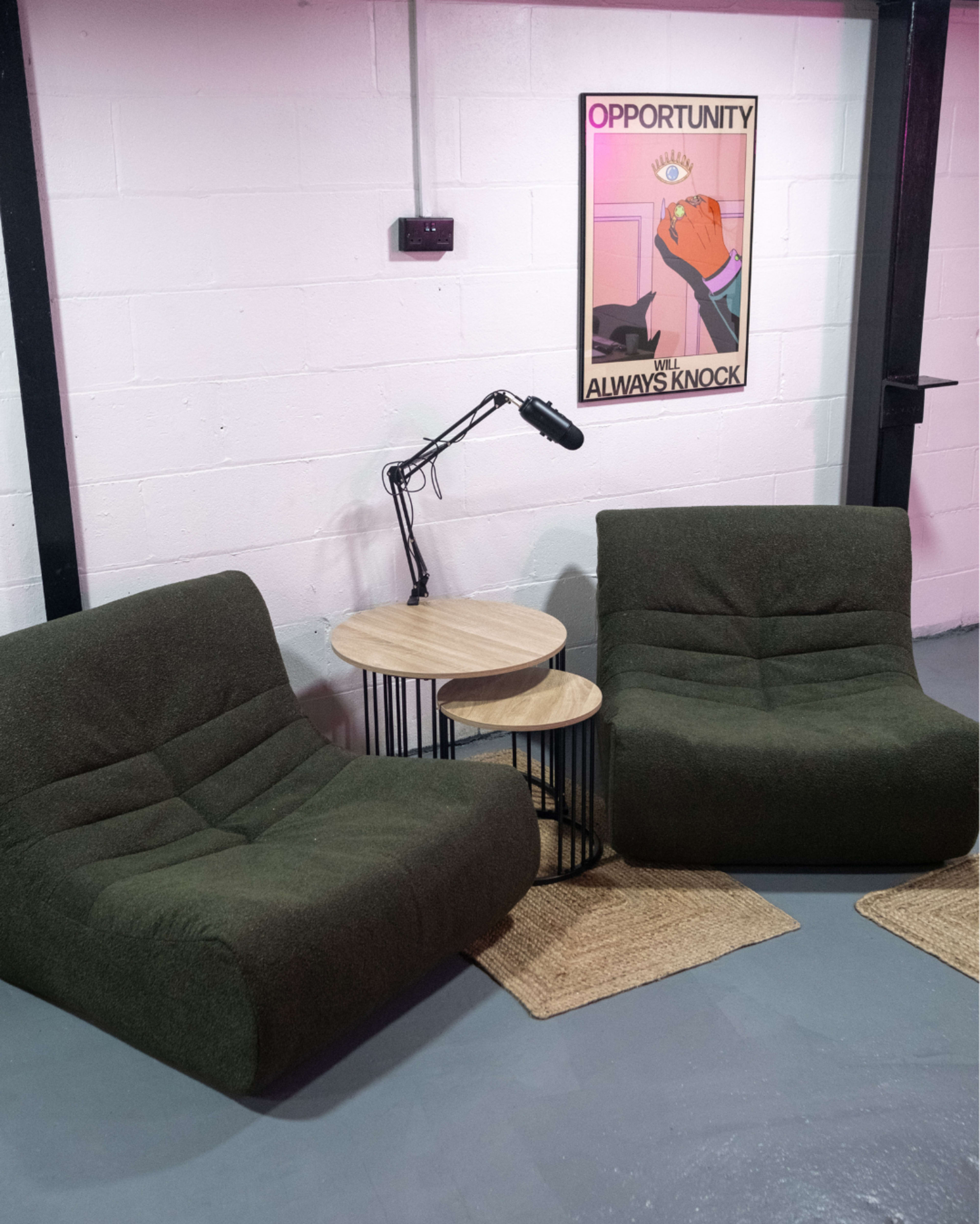 Stylish York Photography Studio with Co-Working Space Image in Huntington, Near Leeds, ENG