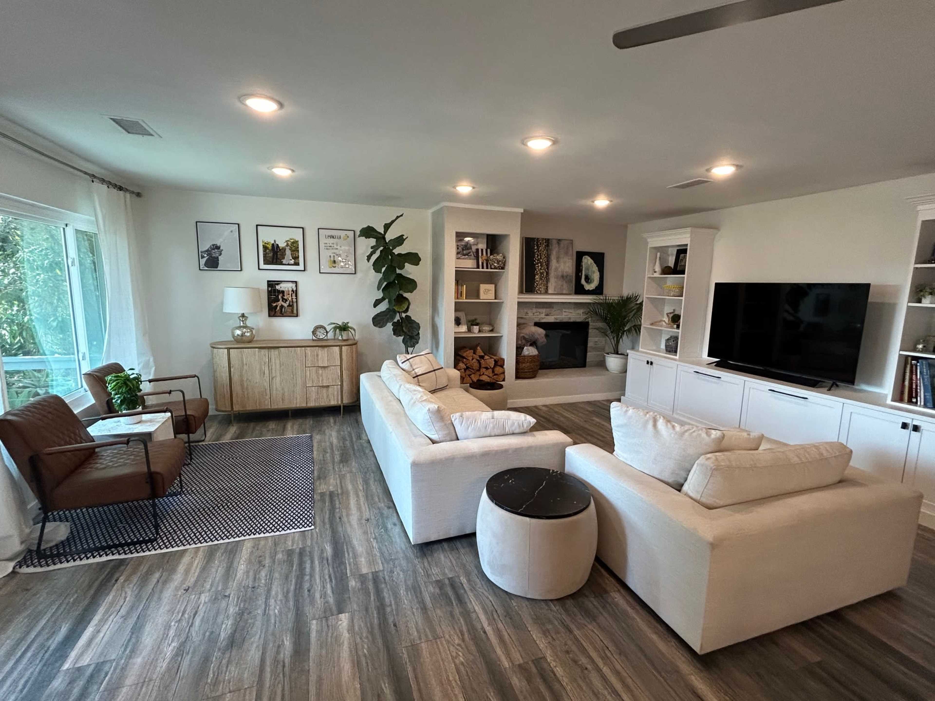 Modern Beach Cottage Image in Pacific Beach, San Diego, CA