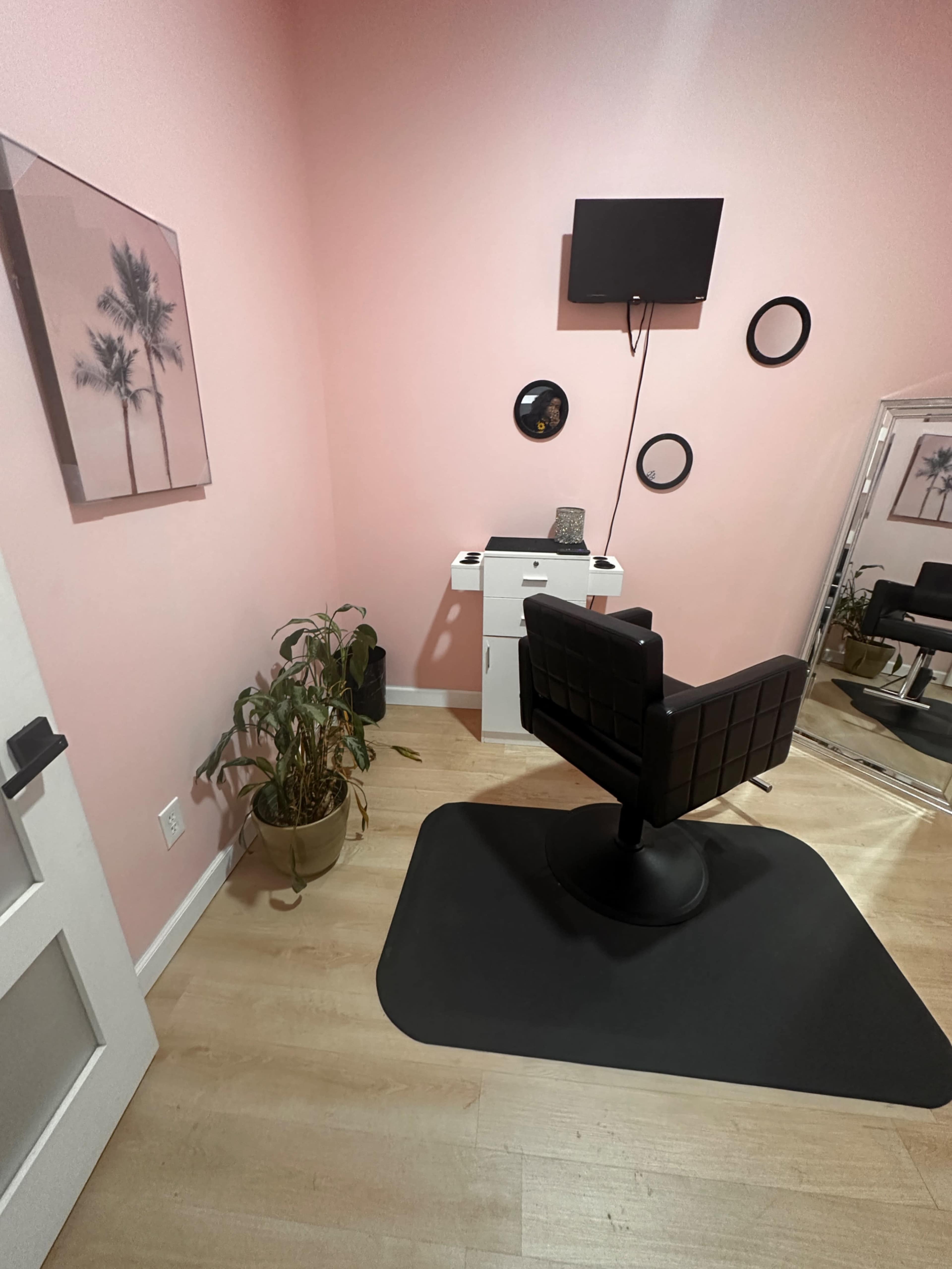 Pretty Powder Pink Soft Life Salon Suite Image in Jonesboro, Jonesboro, GA