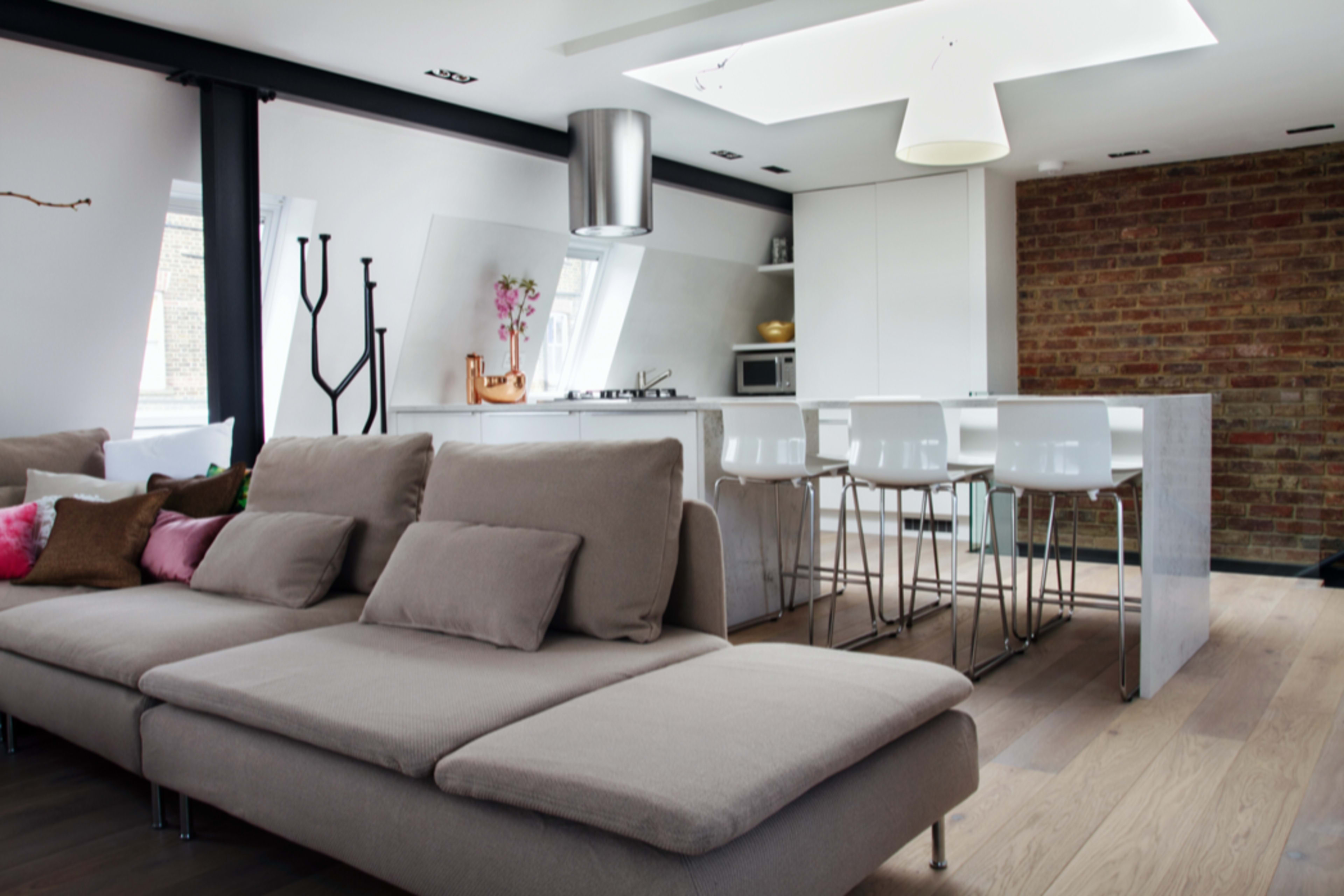 Light filled Designer Duplex Apartment with terrace (North West London) Image in London, London, ENG