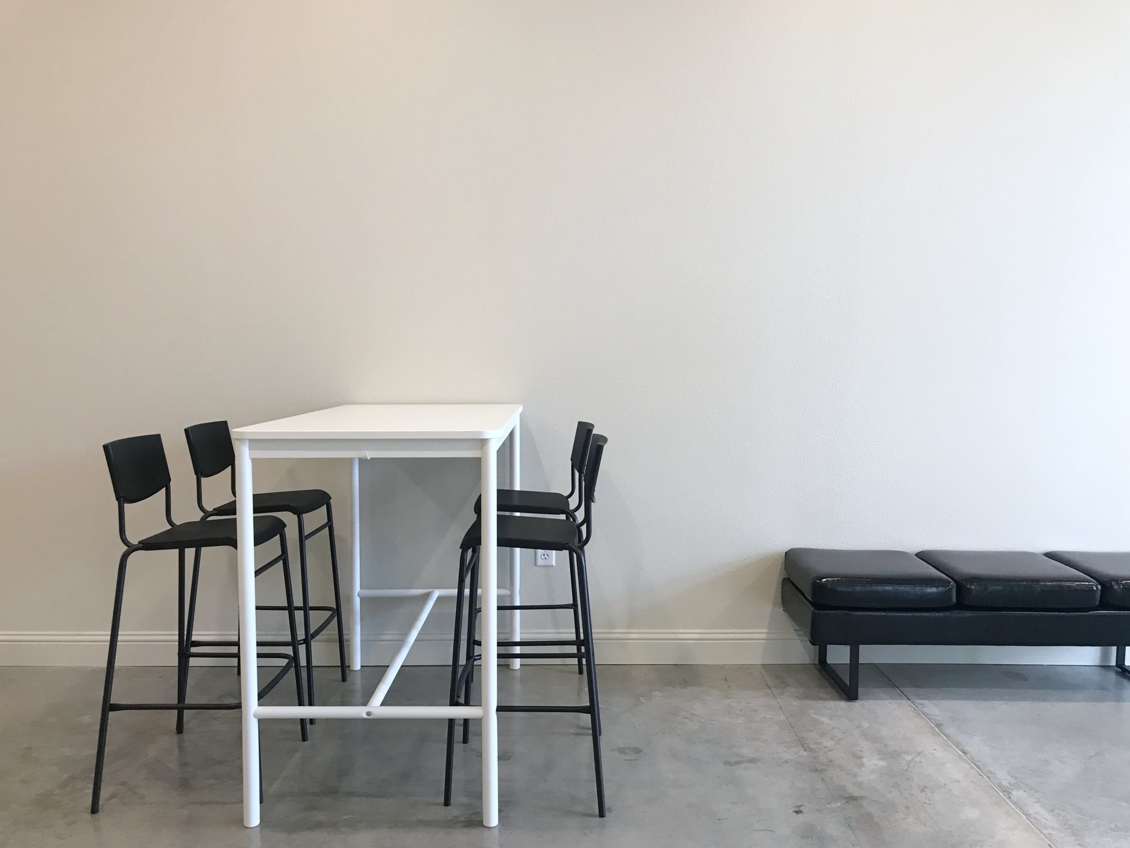 Airy Elegance: Gallery 121 - Modern Loft Dance Studio Image in Northwest Carrollton, Carrollton, TX