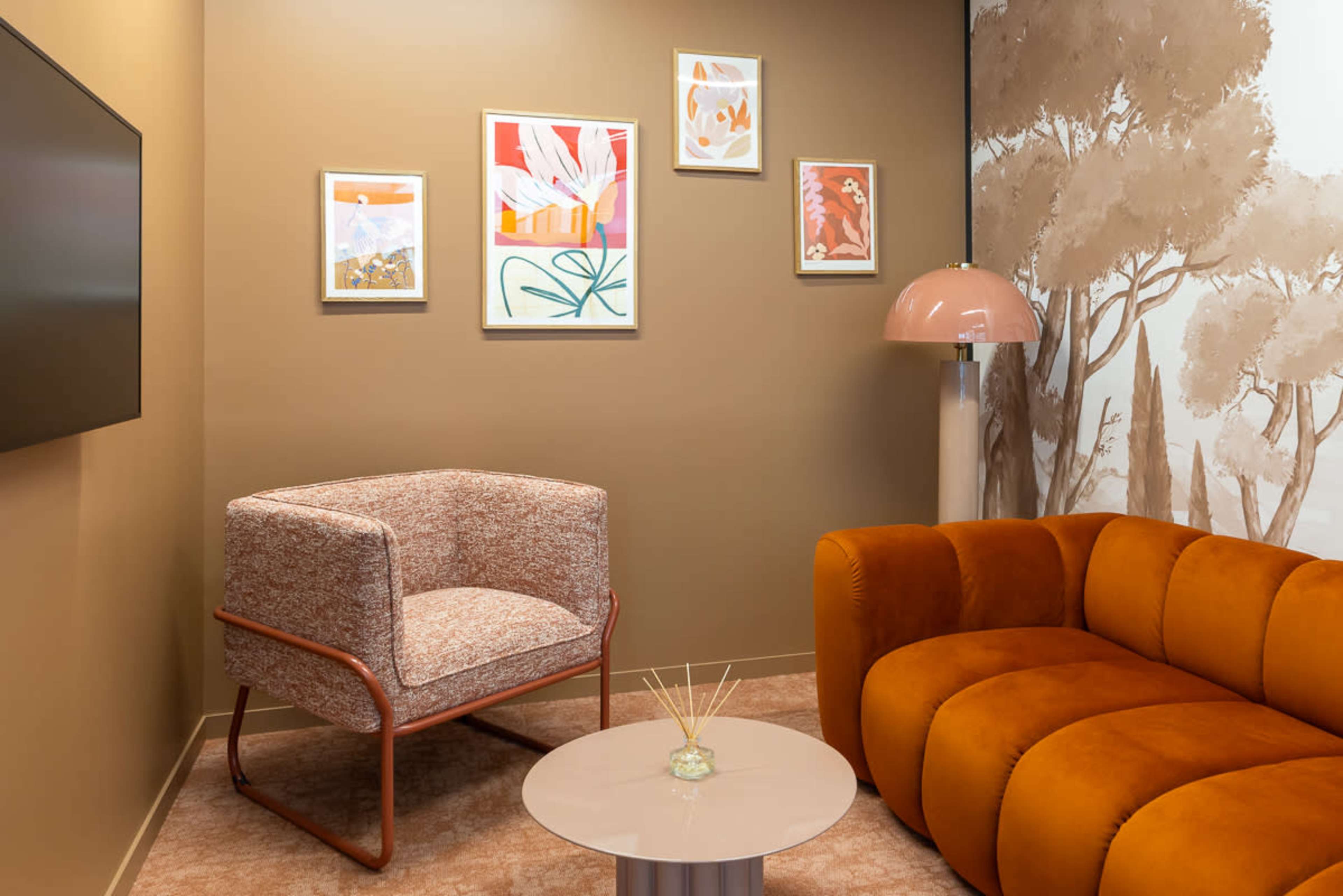 Salle de réunion Provence - colorée, moderne Image in 198-200, Fontenay-sous-Bois, 