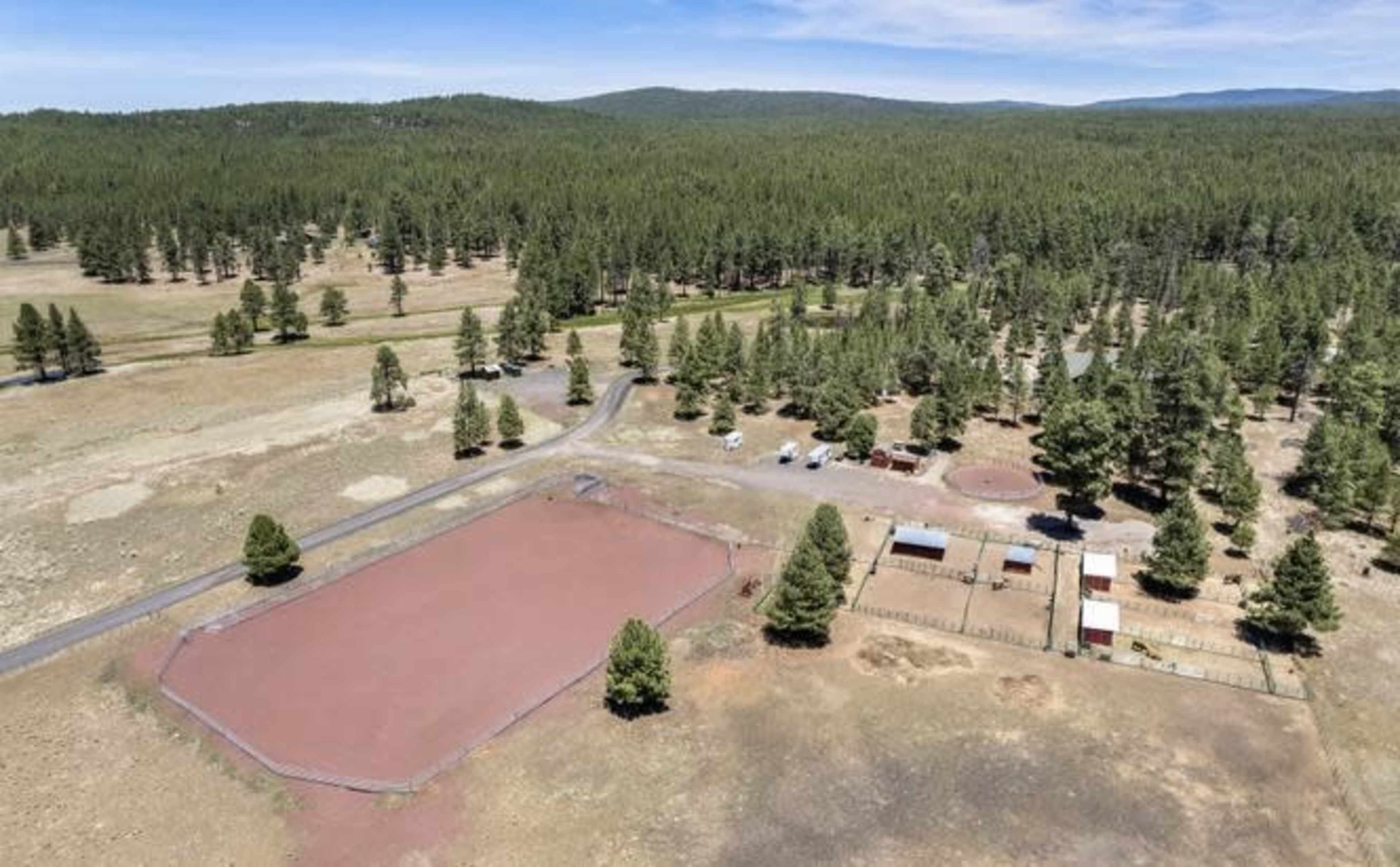 Stylish Ranch for Retreats, Shoots & Small Events Image in , Munds Park, AZ