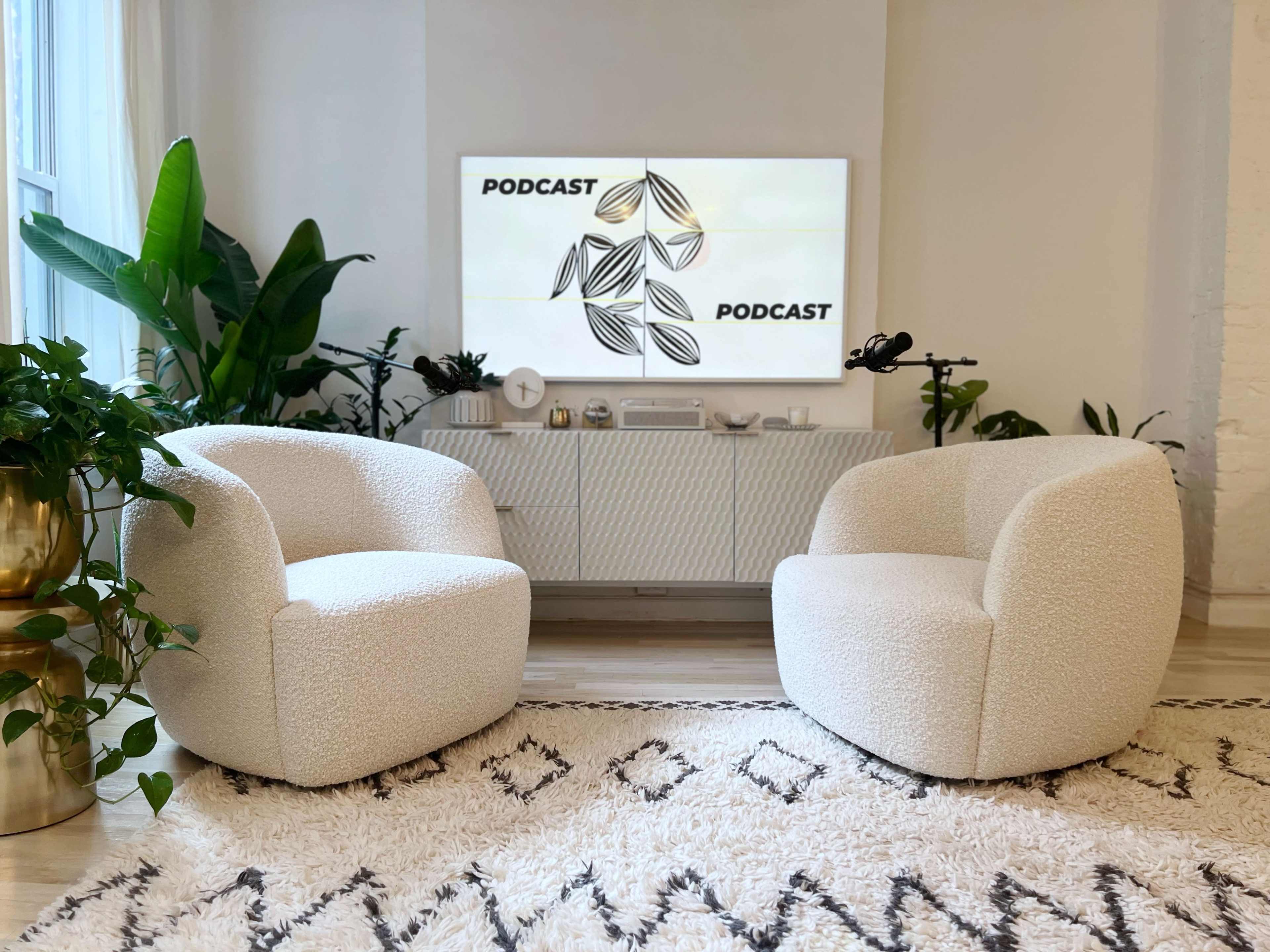 Open Space with Great Lighting, White and Gold Accents on the Lower East Side: Perfect for Your Next Shoot, Video, or Podcast Image in Lower East Side, NEW YORK, NY