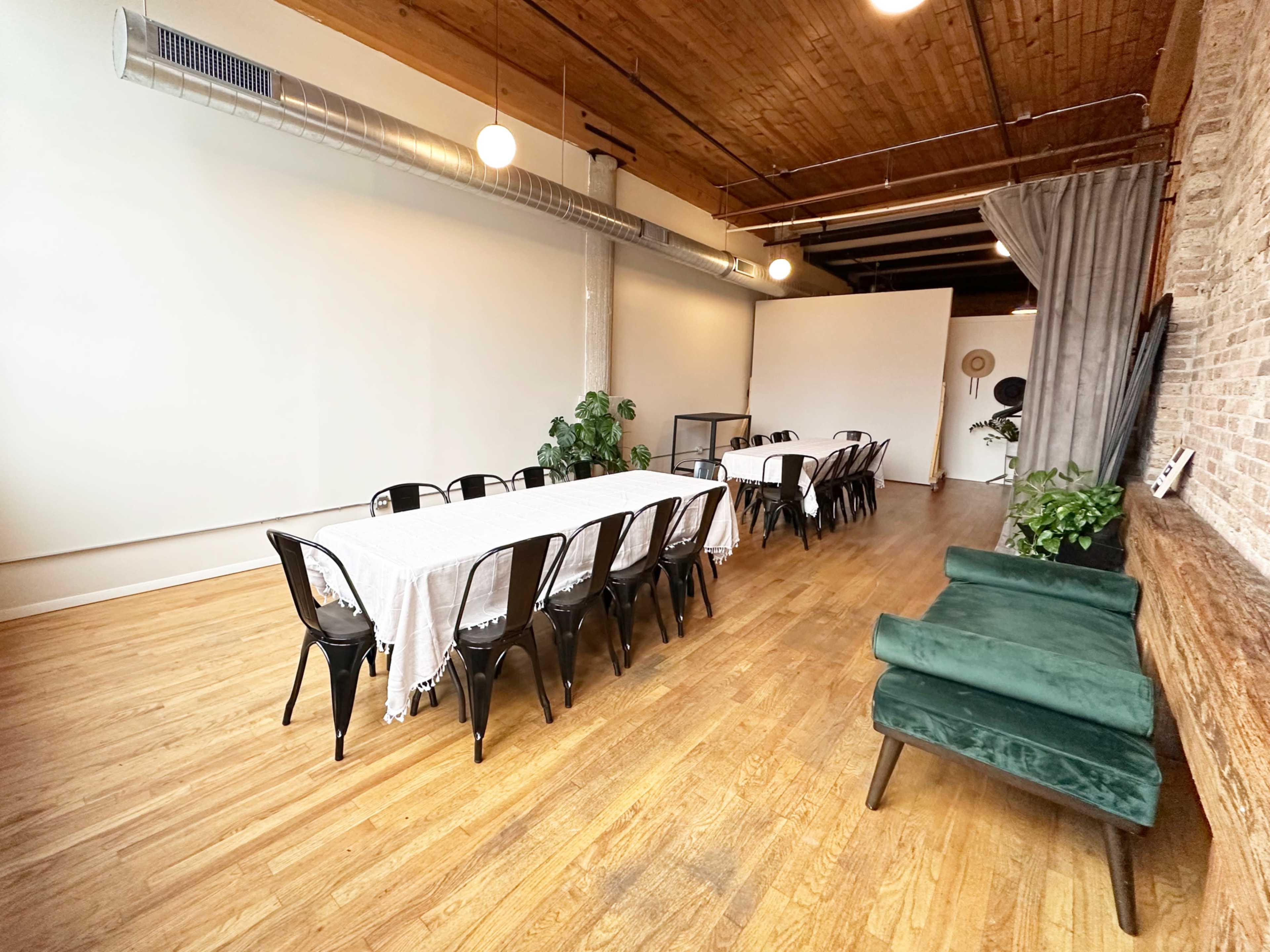 Natural Light Loft Event Space in Lakeview Image in Lake View, Chicago, IL