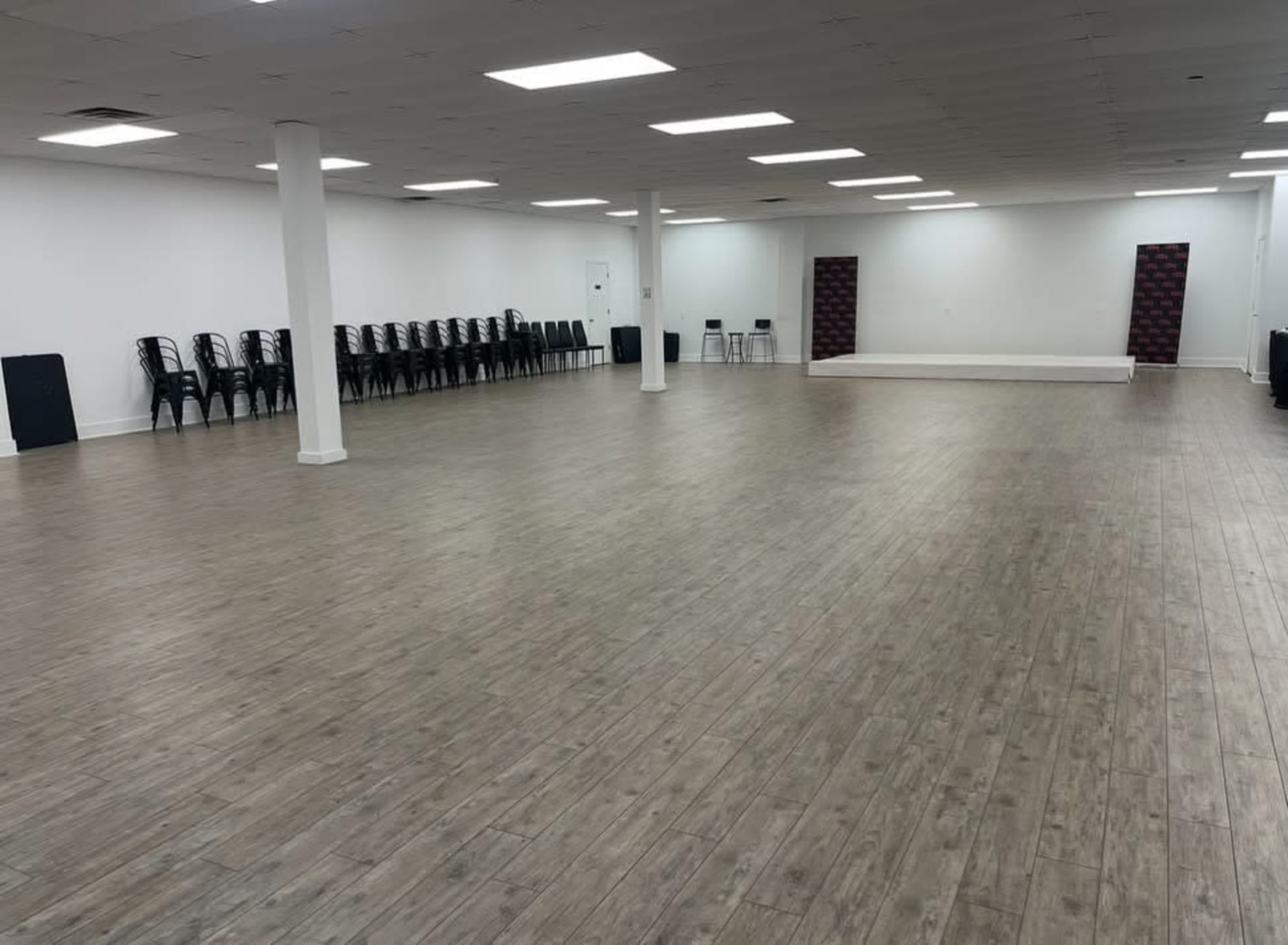 Spacious event/content creator studio with multiple rooms Image in Crooked Creek, Indianapolis, IN