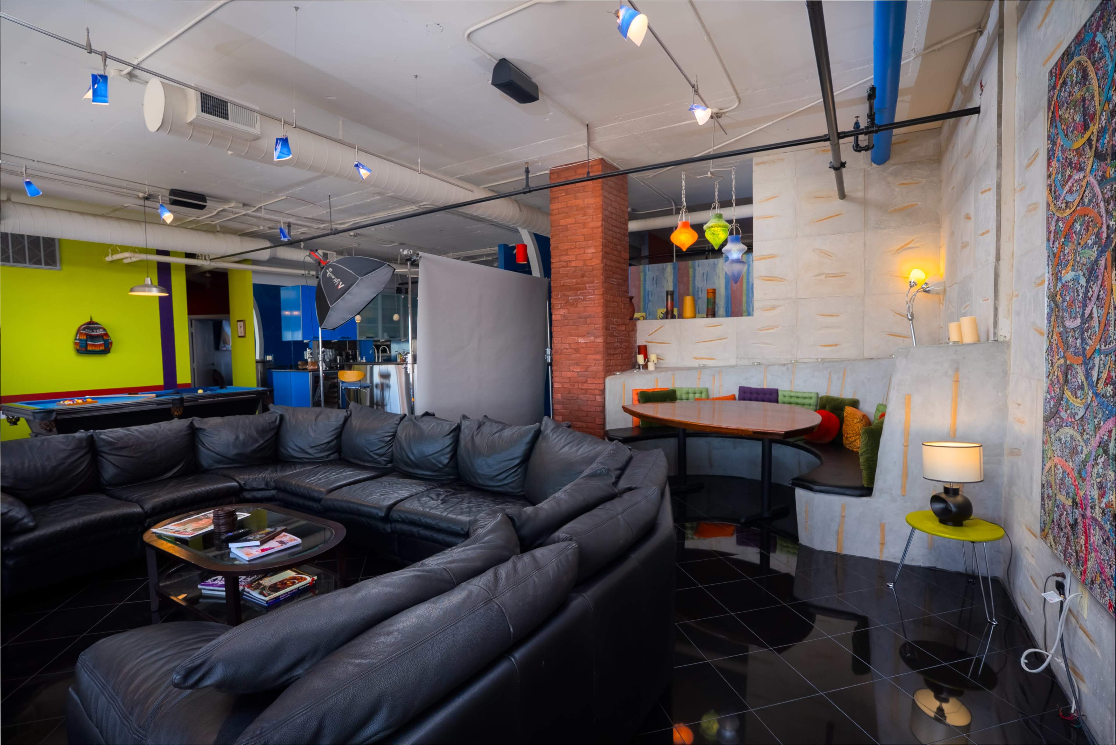 Skyline Loft Production Studio Setup, Game Lounge & Theater – Natural Light Image in Downtown Atlanta, Atlanta, GA