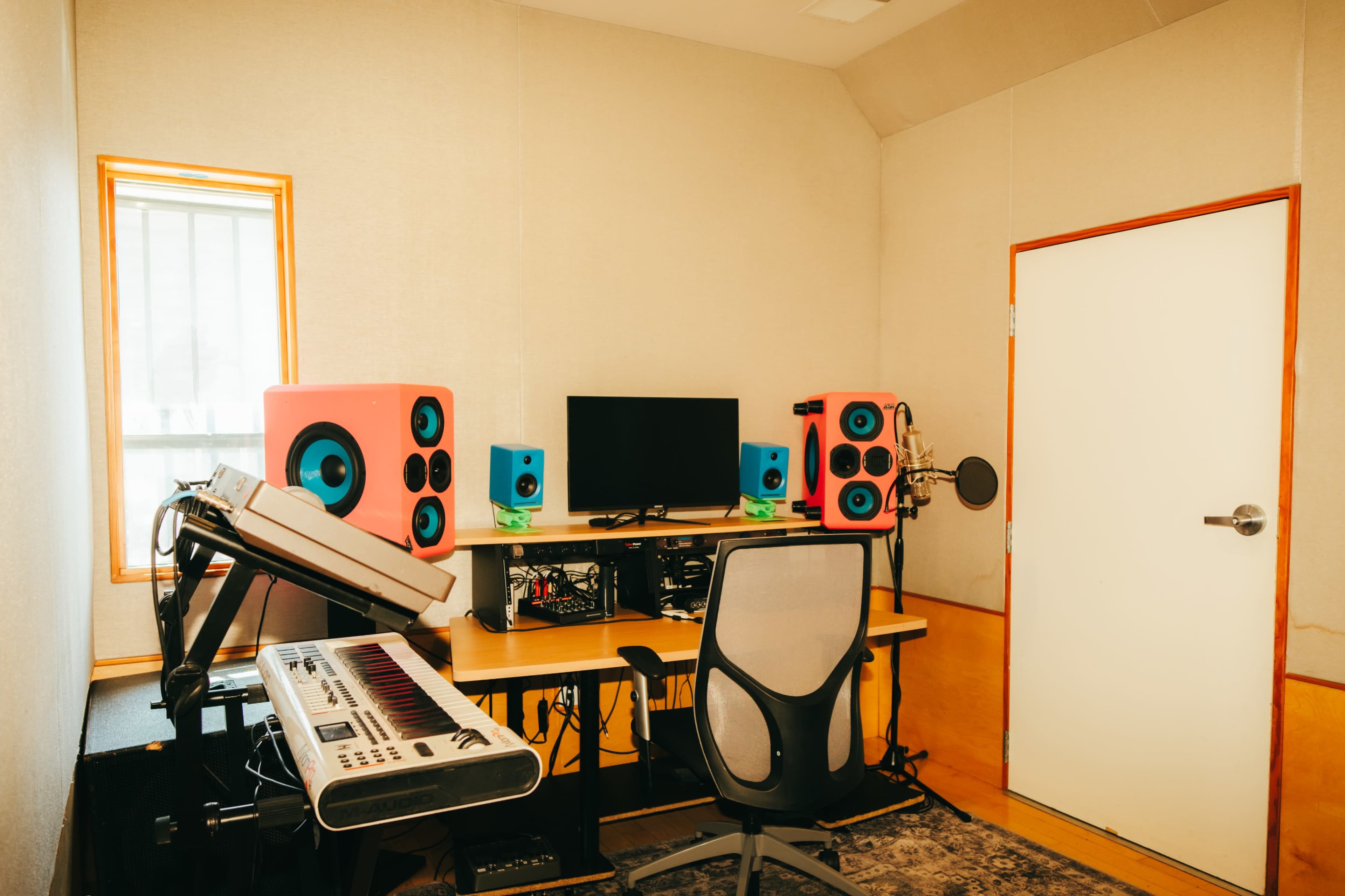 West LA High End Recording Studio (Z Room) Image in Sawtelle, Los Angeles, CA