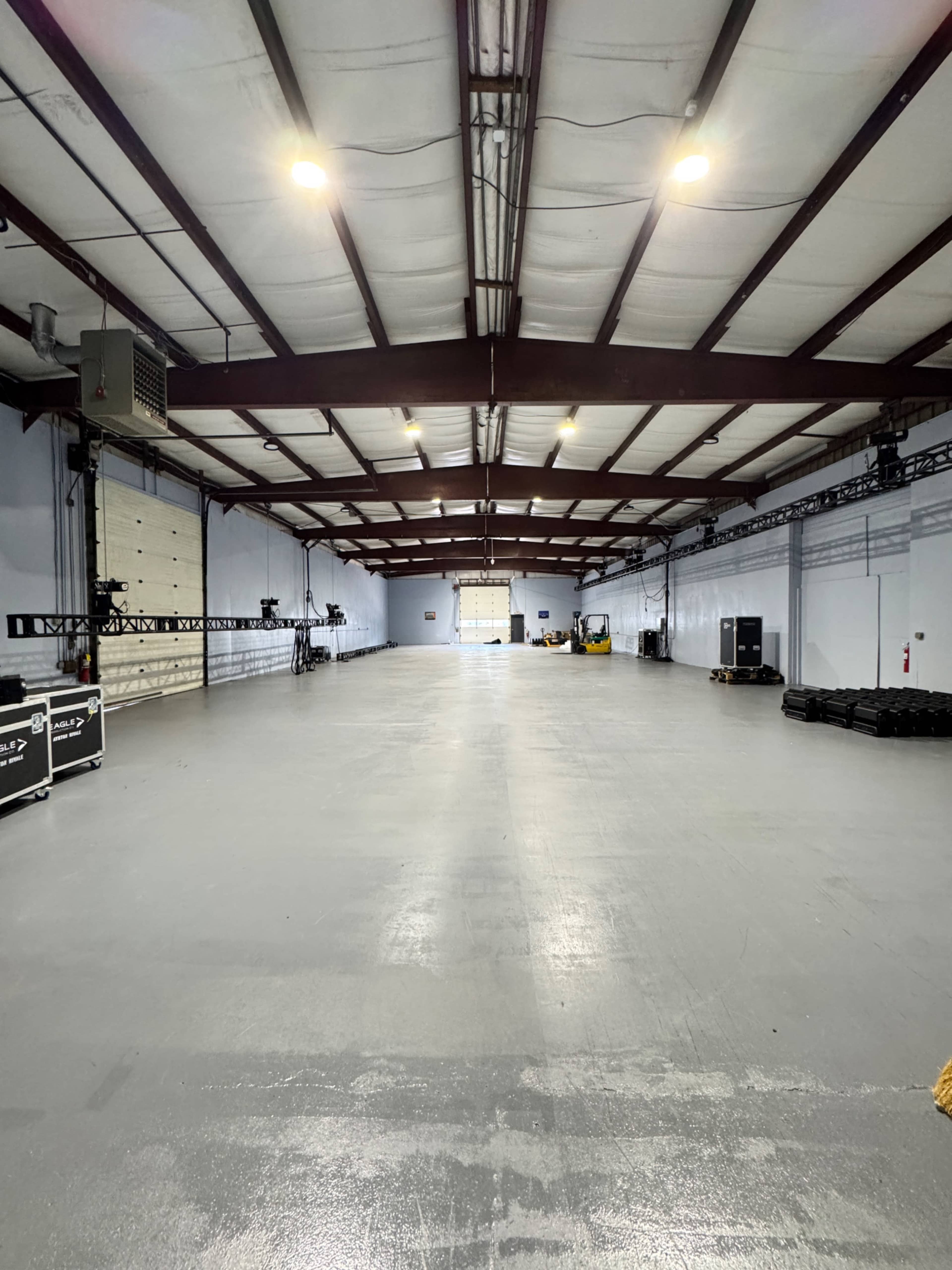 Large New Jersey open space + Offices Image in Wall Township, Wall Township, NJ