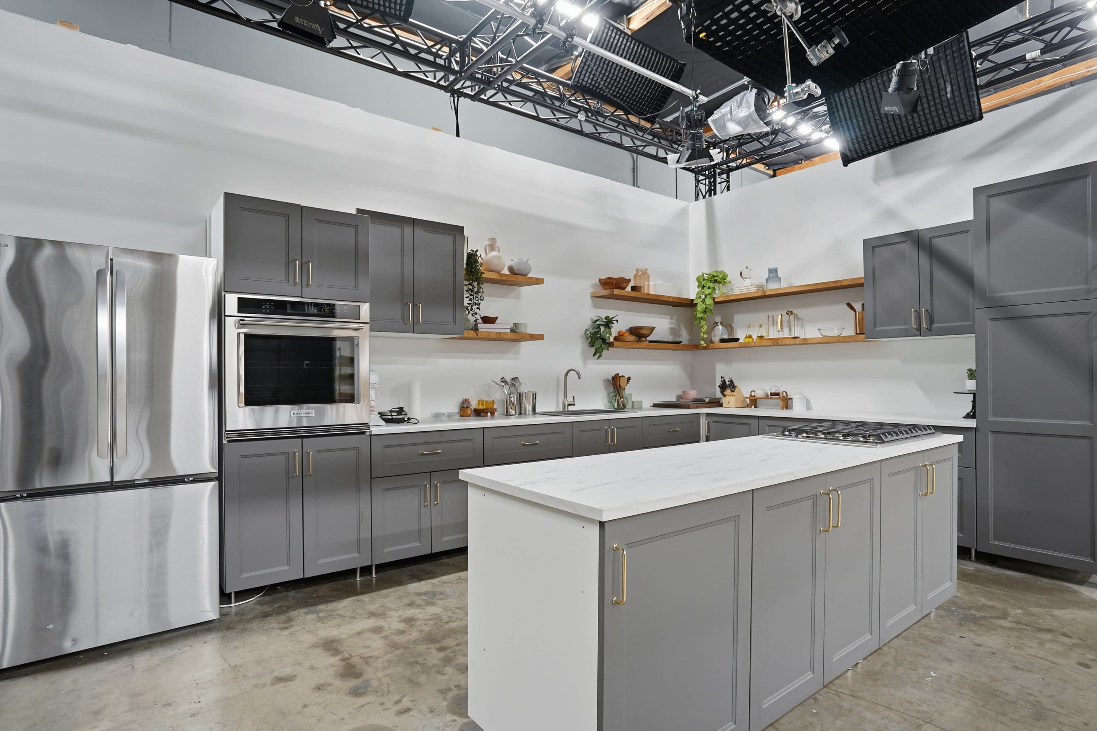 Grey Home Kitchen Studio Image in Chatsworth, Chatsworth, CA