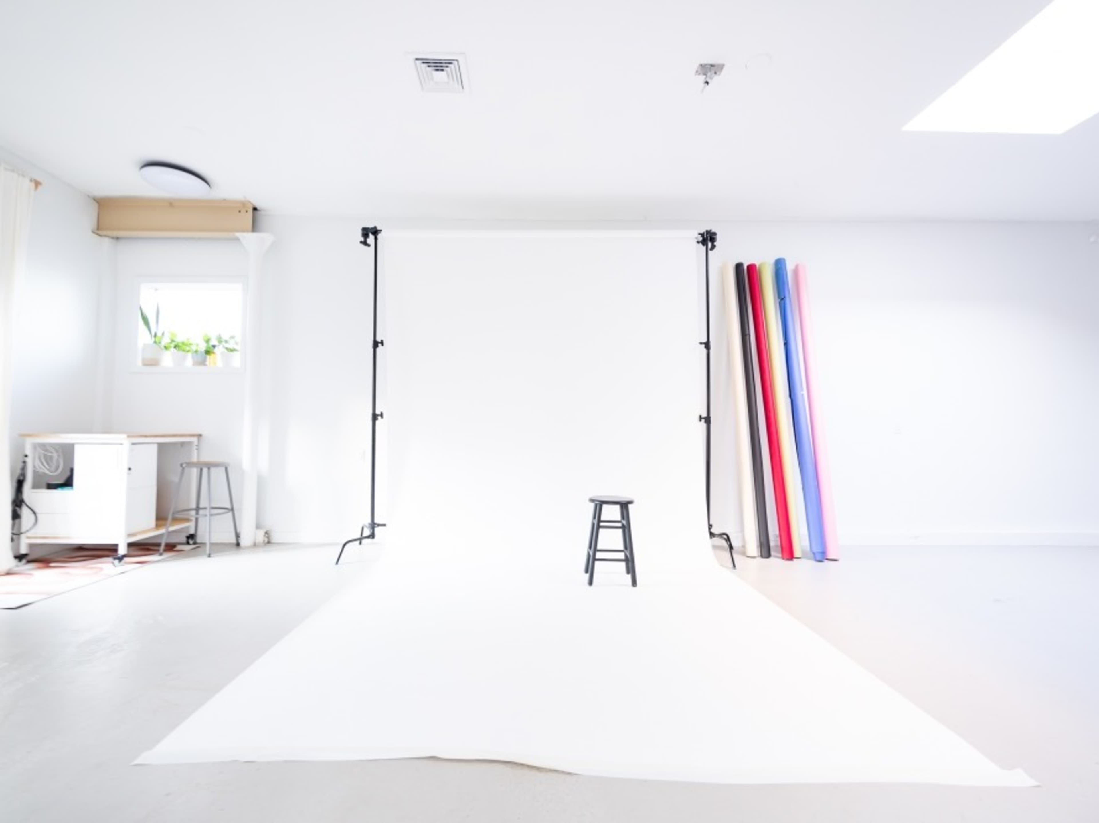 Brand New Savage Super White Seamless Paper