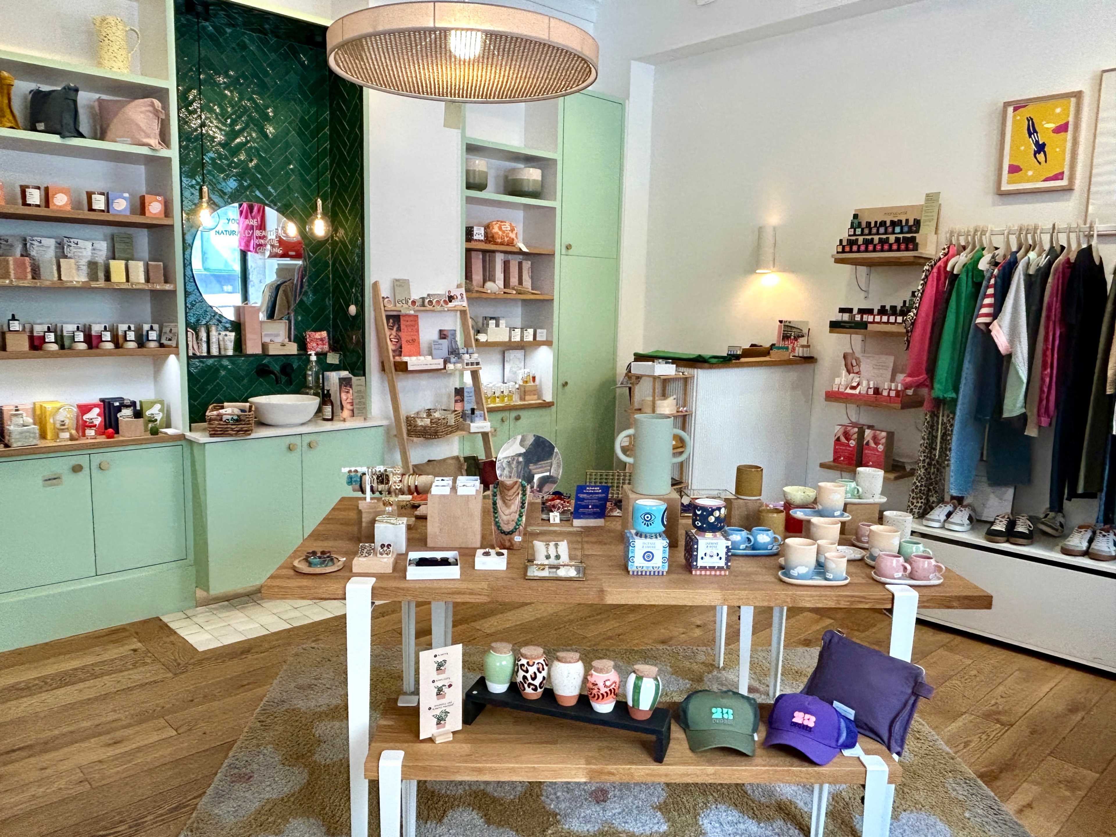Boutique chaleureuse à louer à Paris 9e (Pigalle / Saint-Georges) Image in Saint-Georges, PARIS, 