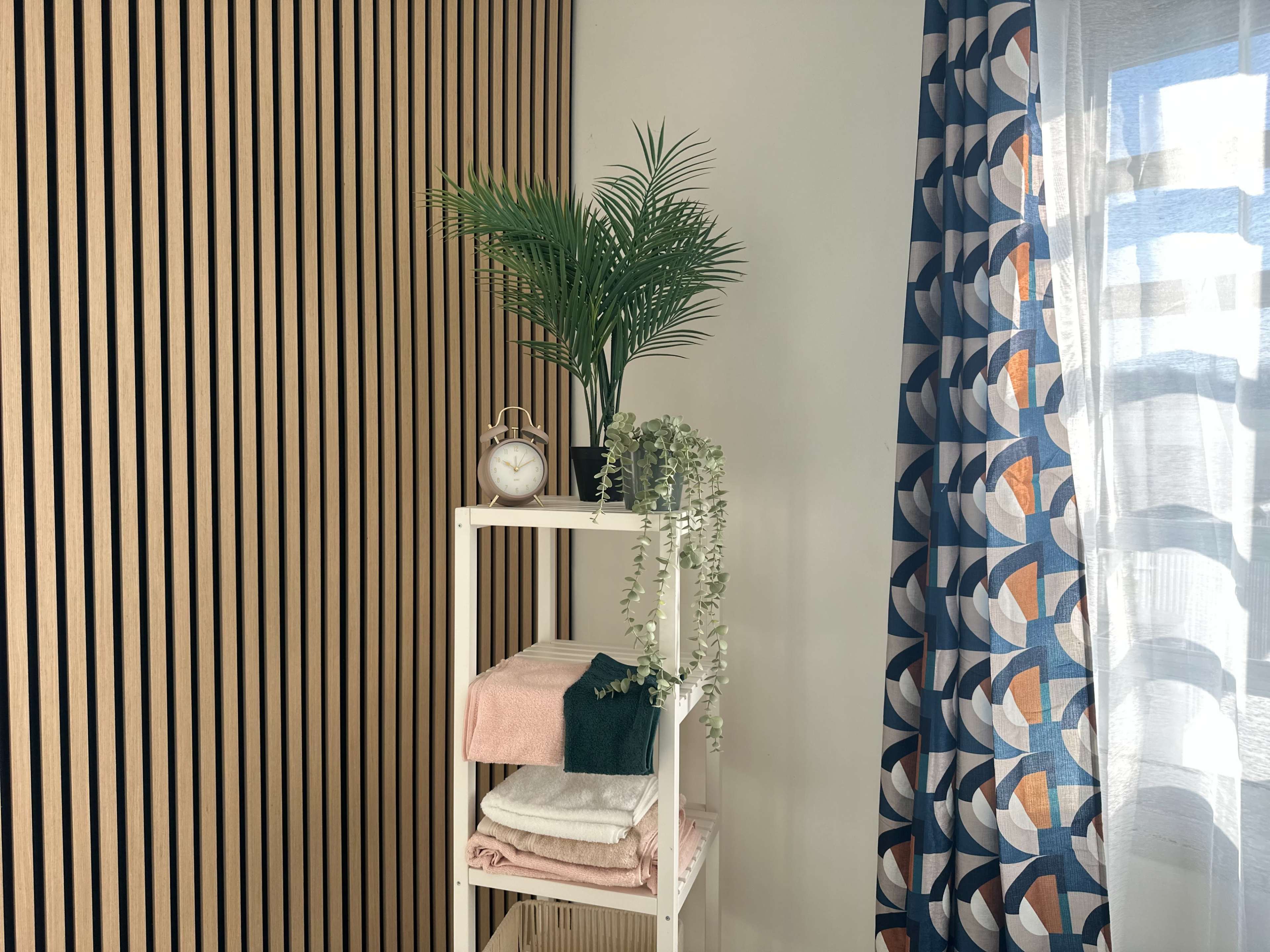 Appartement haussmannien avec salle de bain en studio Image in , Chilly Mazzarin, 