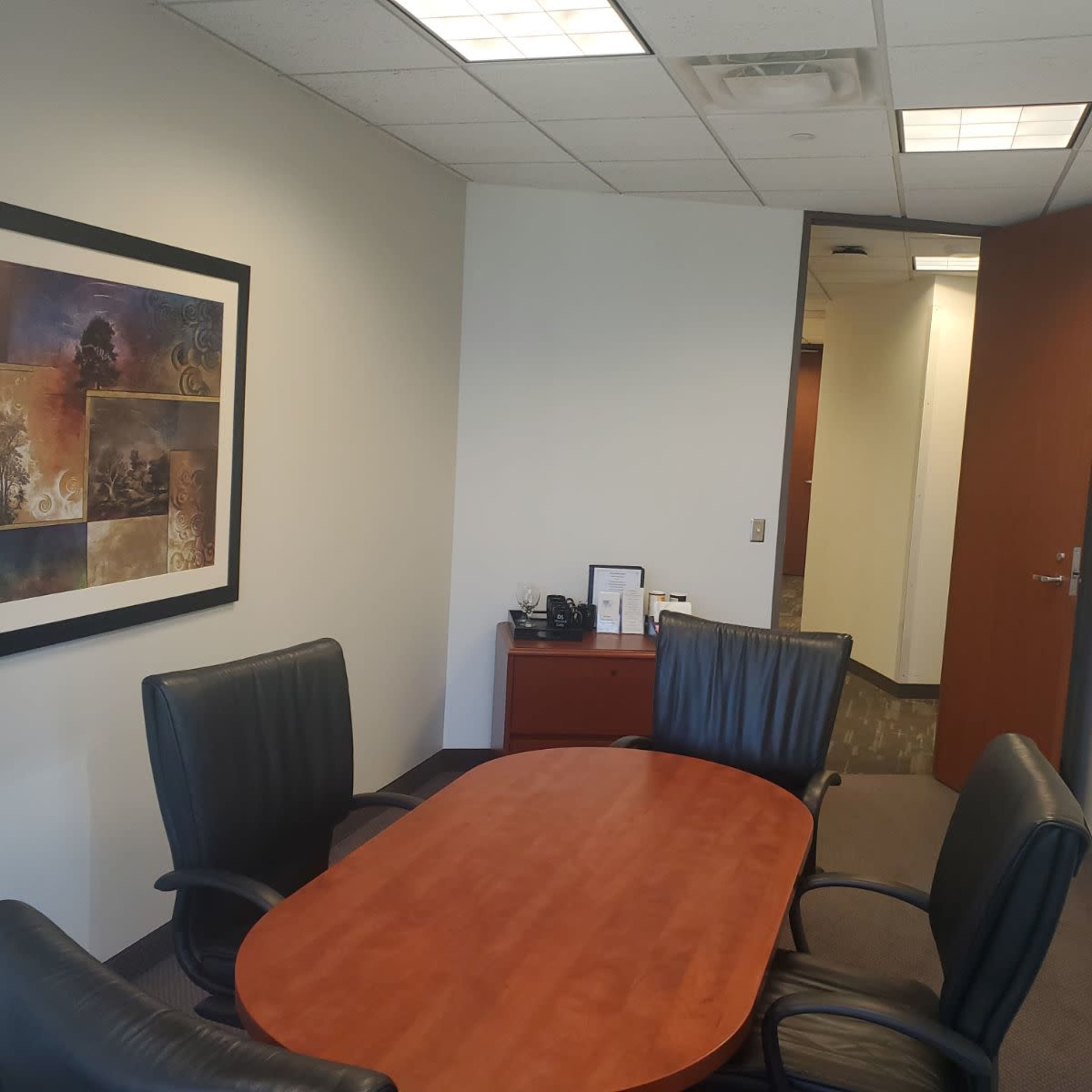 Downtown Cozy 4-6 Person Conference Room Image in Downtown West, Minneapolis, MN