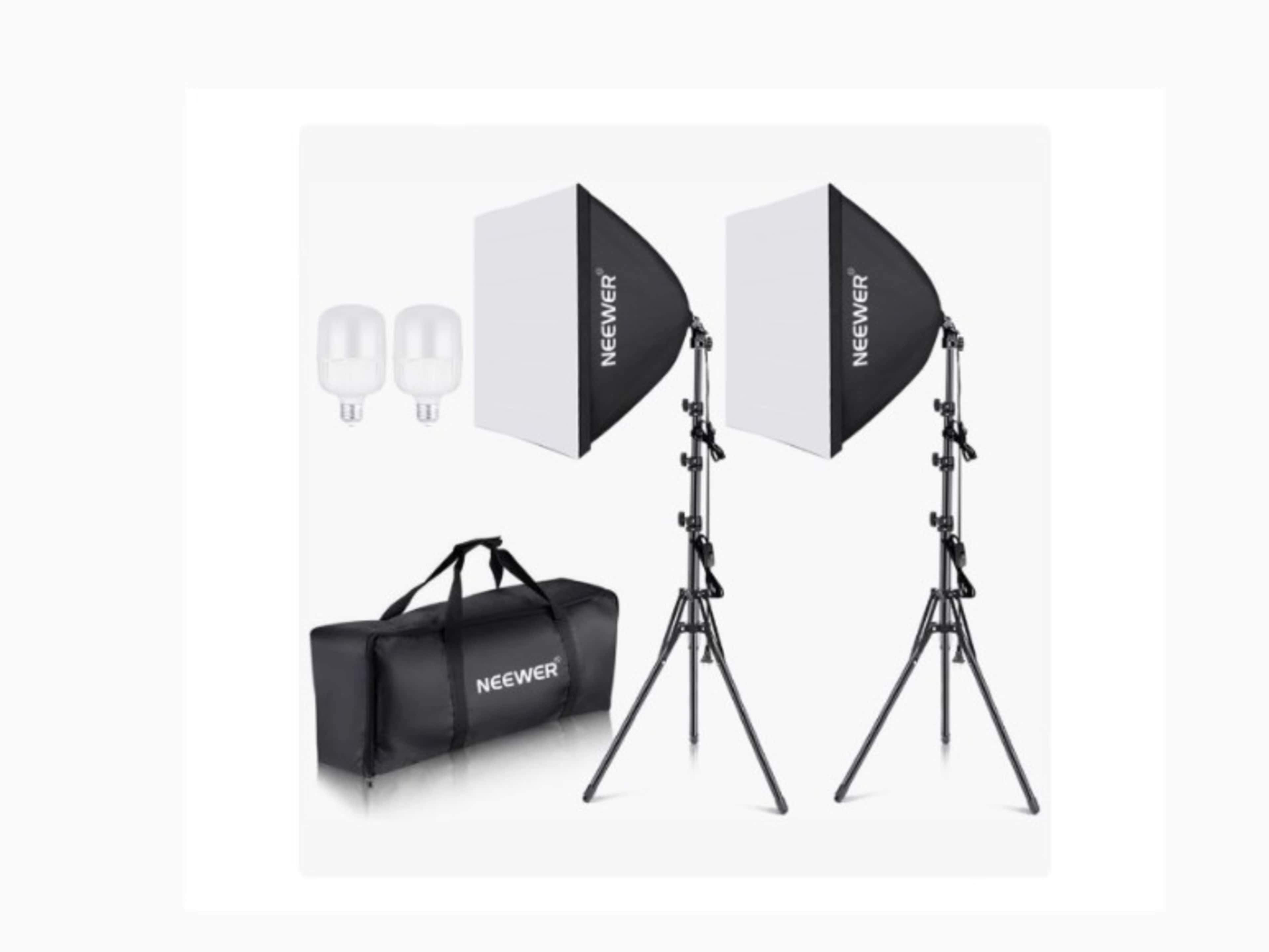 2 Neewer Softboxes Continous Lights