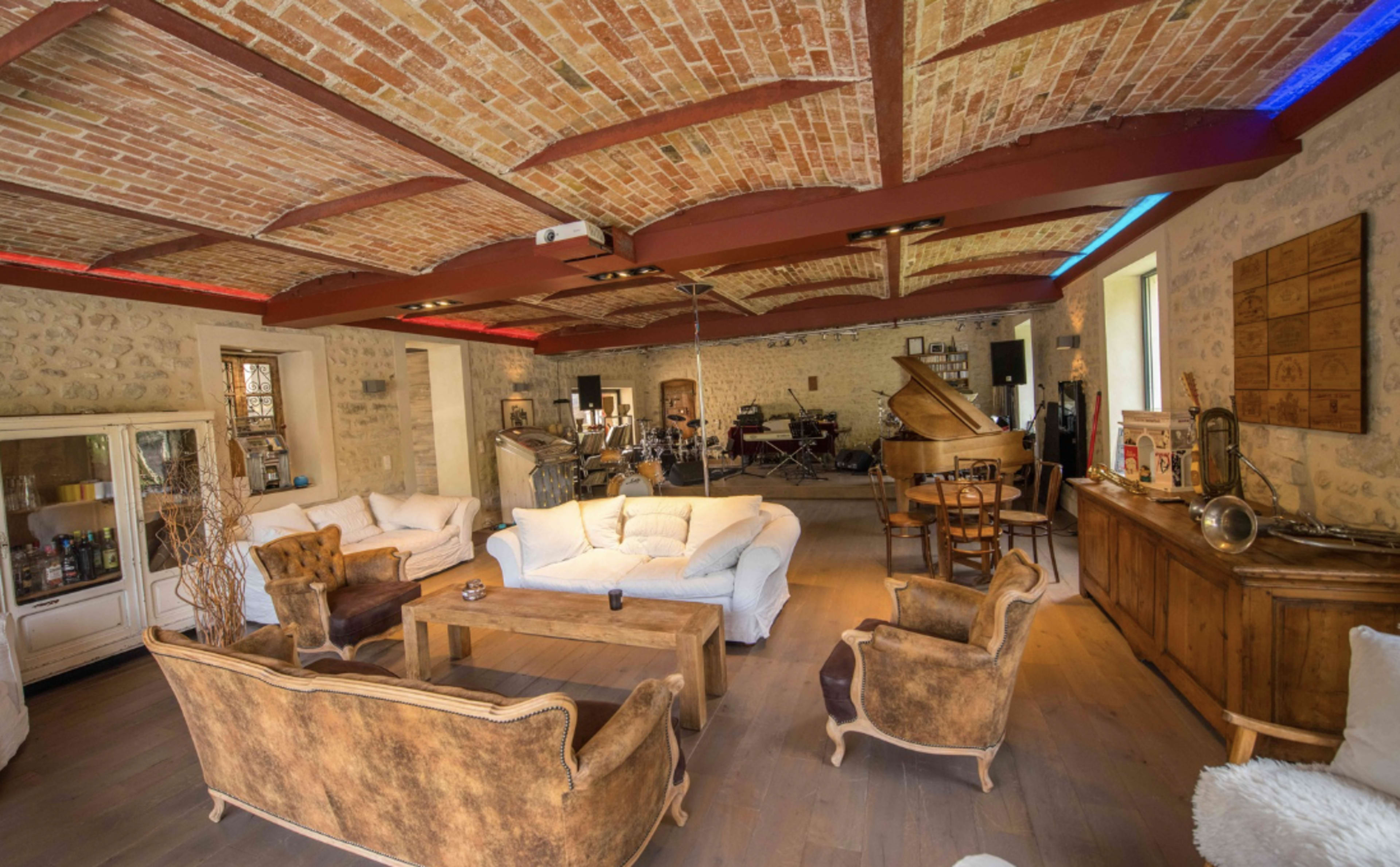maison moderne avec nature en Essonne Image dans , Villeneuve sur auvers, 