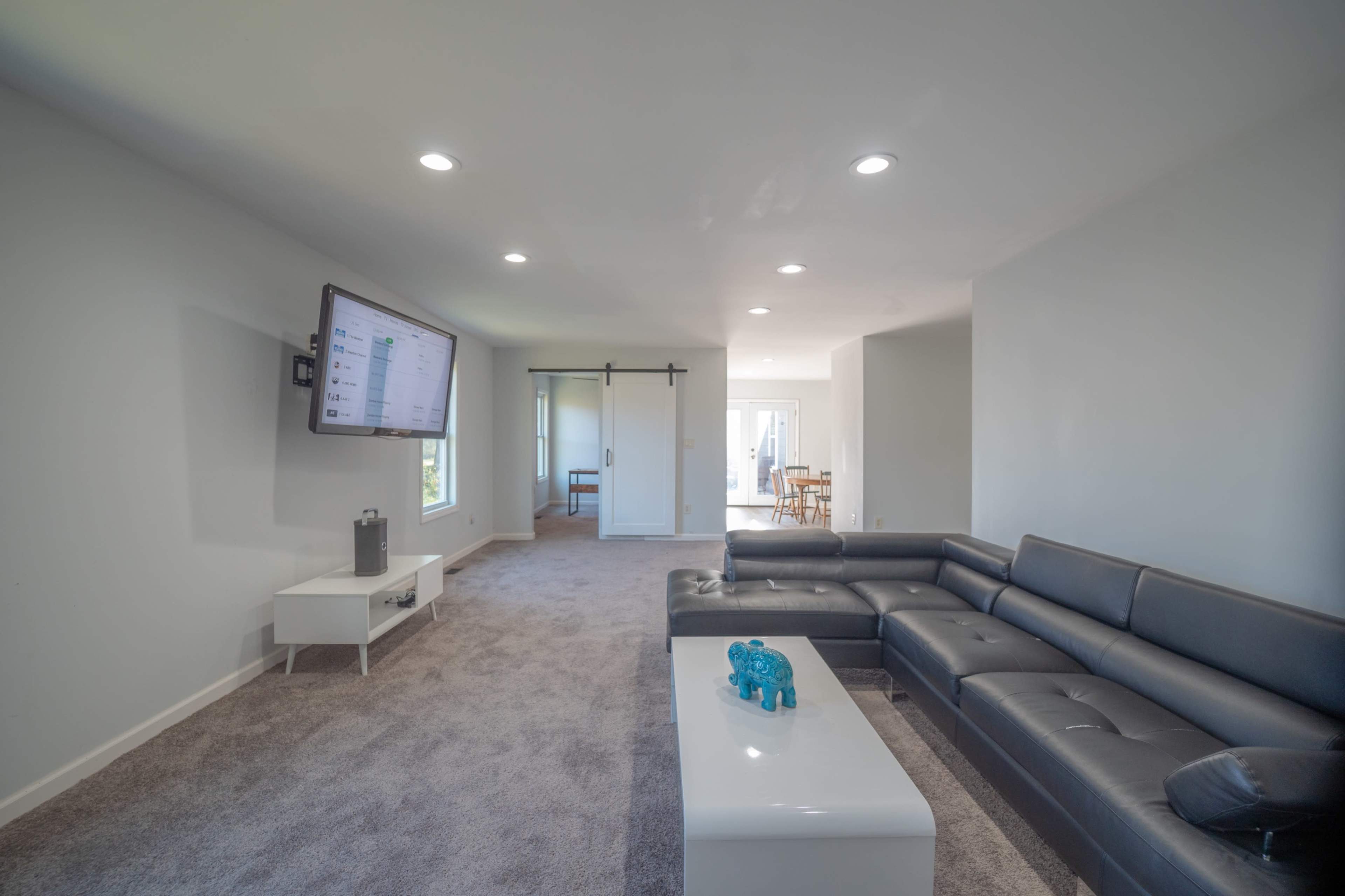 Oasis Space . Image in Union City, Atlanta, GA