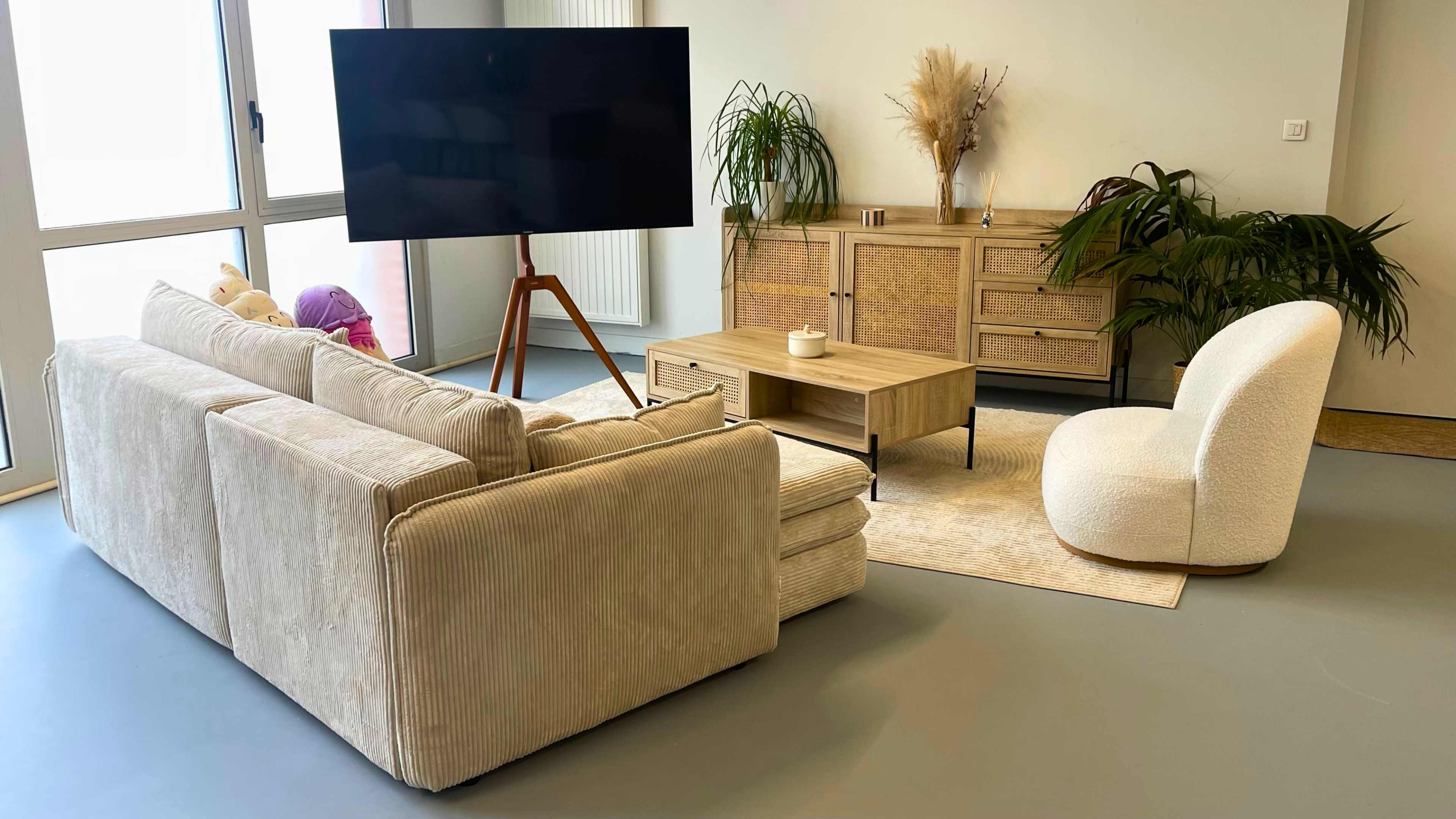 Studio photo & vidéo polyvalent avec cuisine équipée – Val d’Oise (Cergy) Image in , Cergy