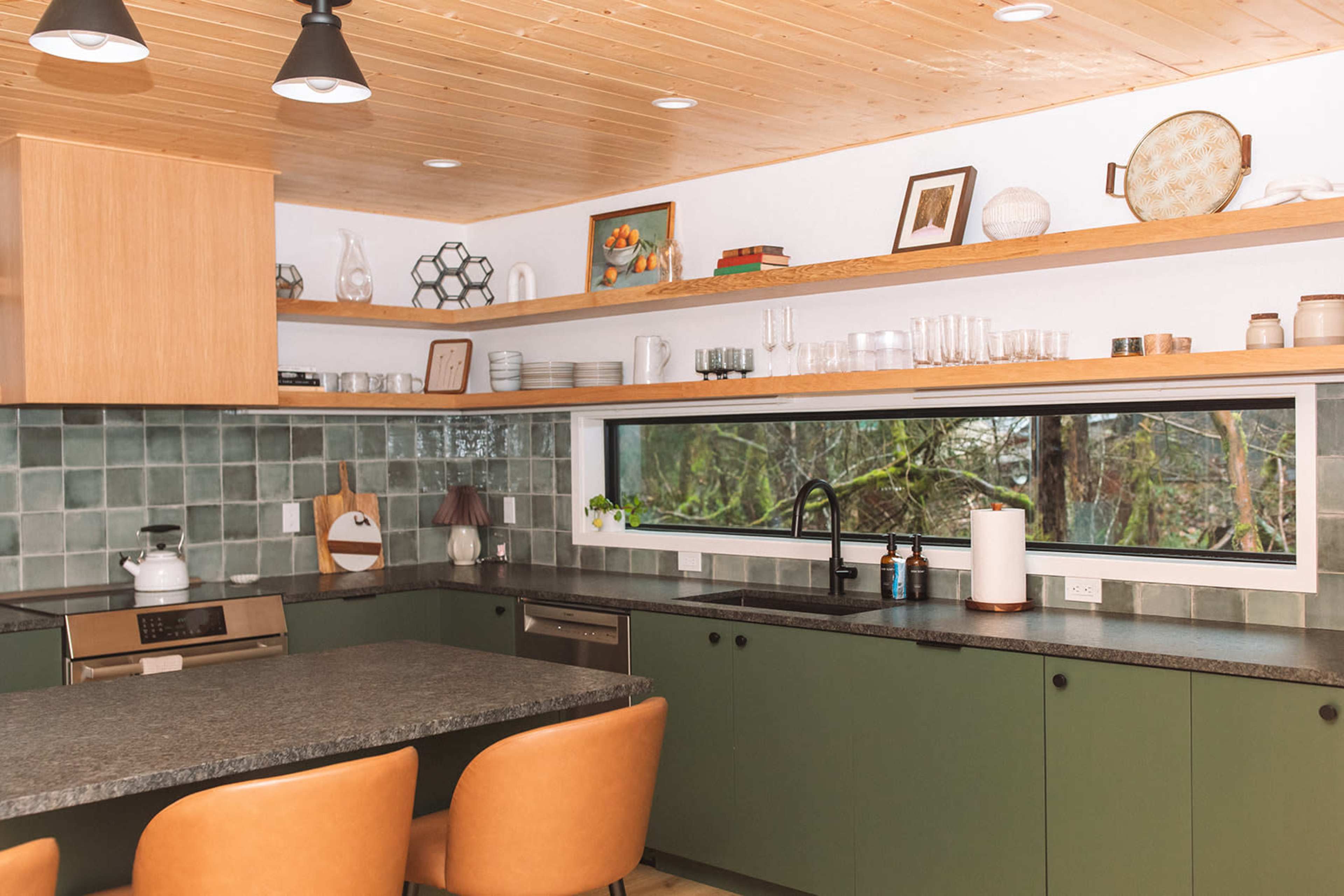 Luxury A-Frame on Mt Hood Image in Mount Hood Village, Rhododendren, CA