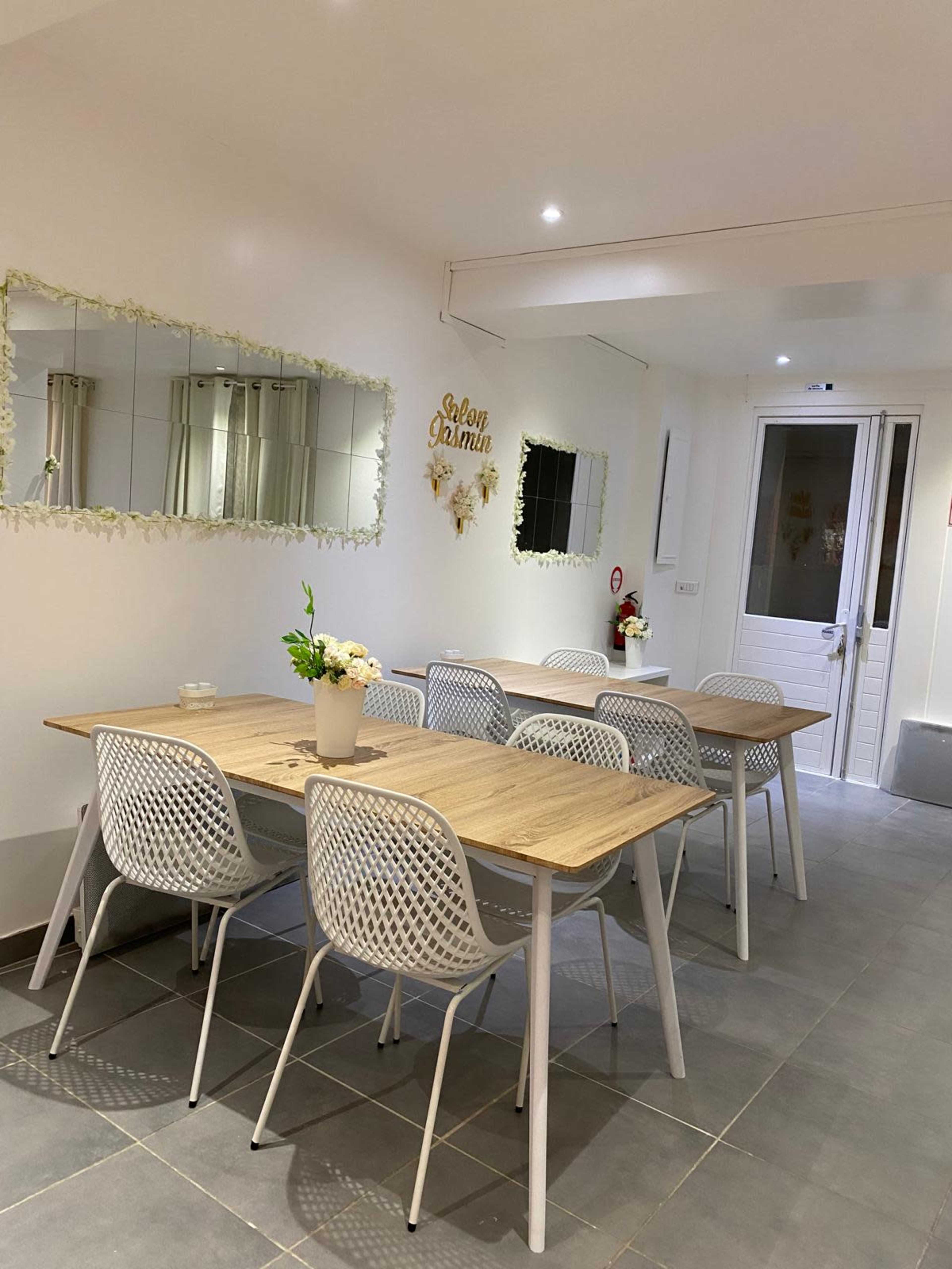 Lieu Instagrammable : Décoration chic pour photos et événements Image in , MONTLUEL