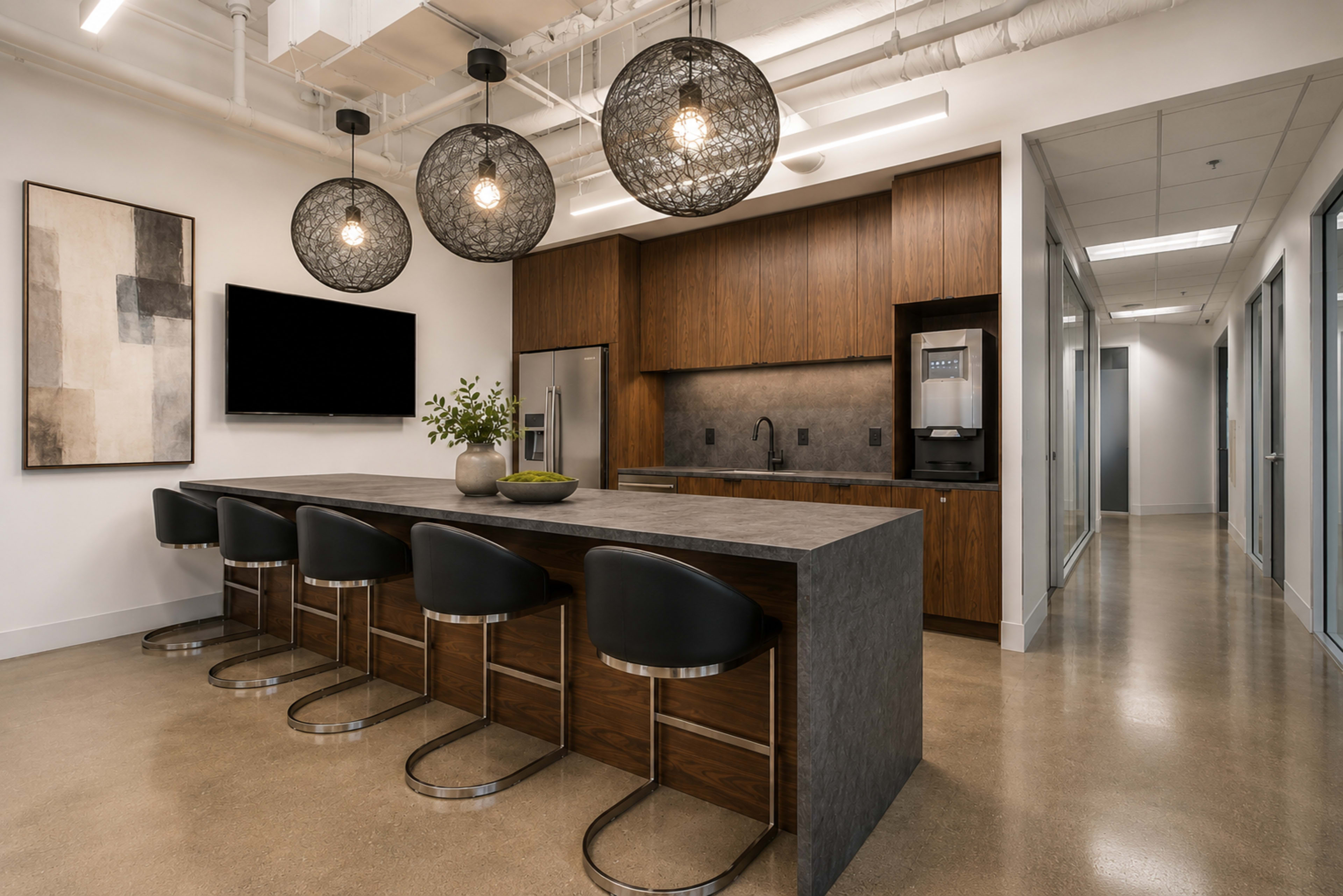 Beautiful 6-Person Meeting Room Image in Manhattan Beach, Manhattan Beach, CA