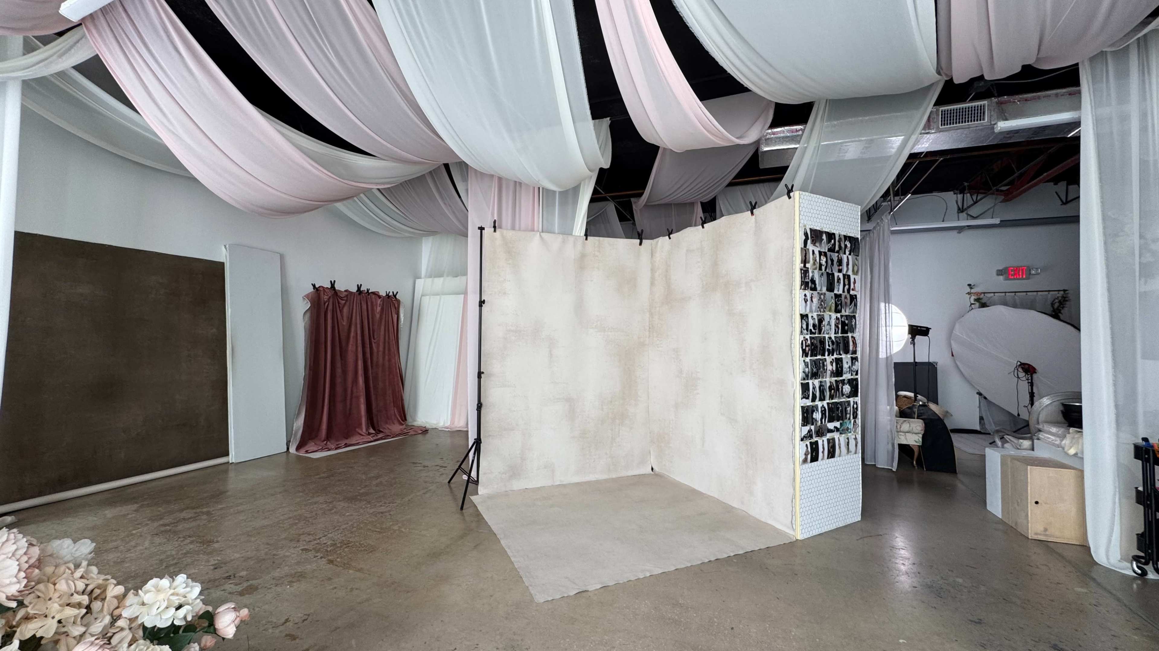 Aesthetic Natural Light Studio in Downtown Fort Lauderdale Image in Progresso Village, Fort Lauderdale, FL