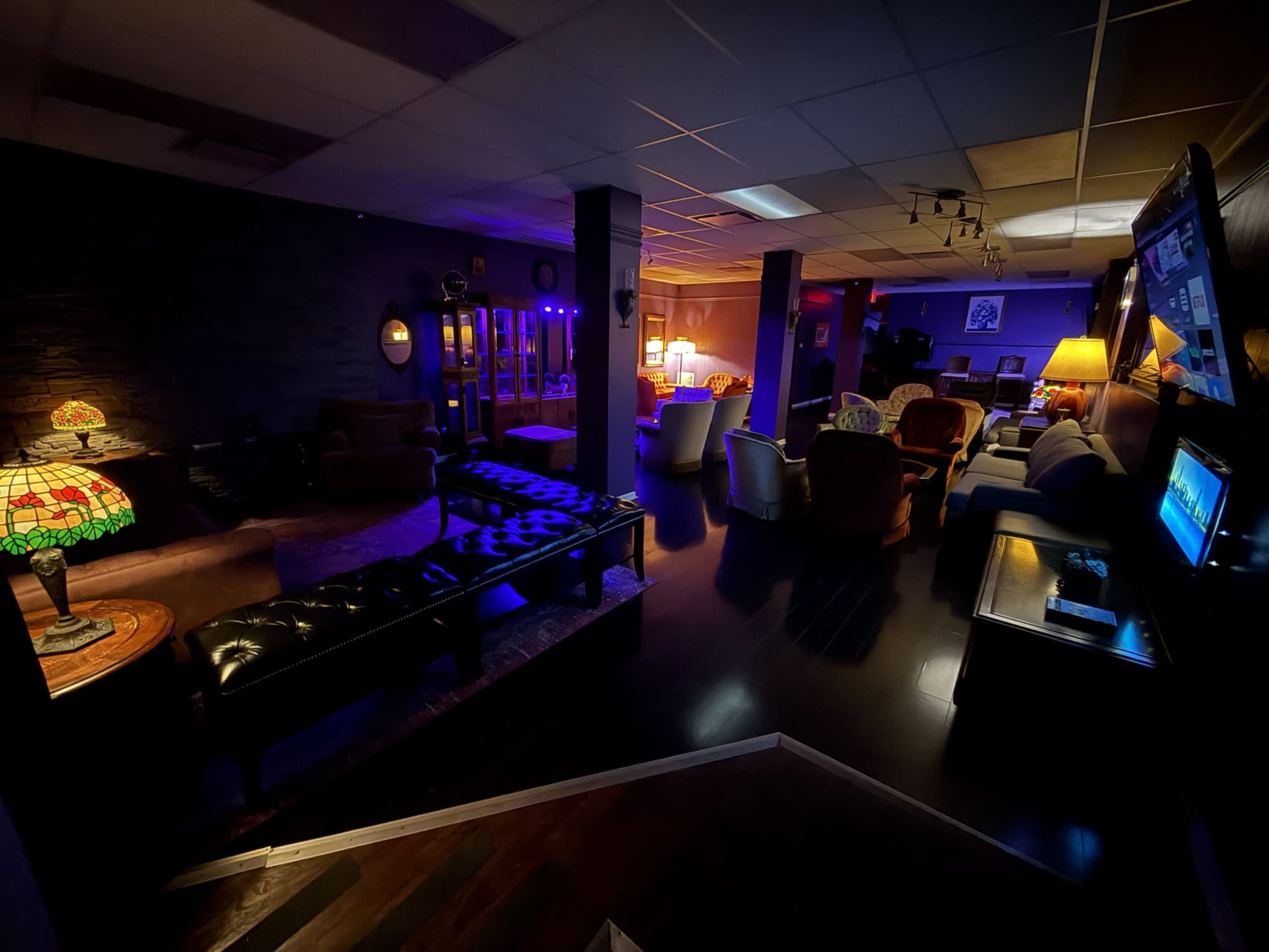 745Vintage  Speakeasy inspired Lounge Image in Oak Park Township, Oak Park, IL