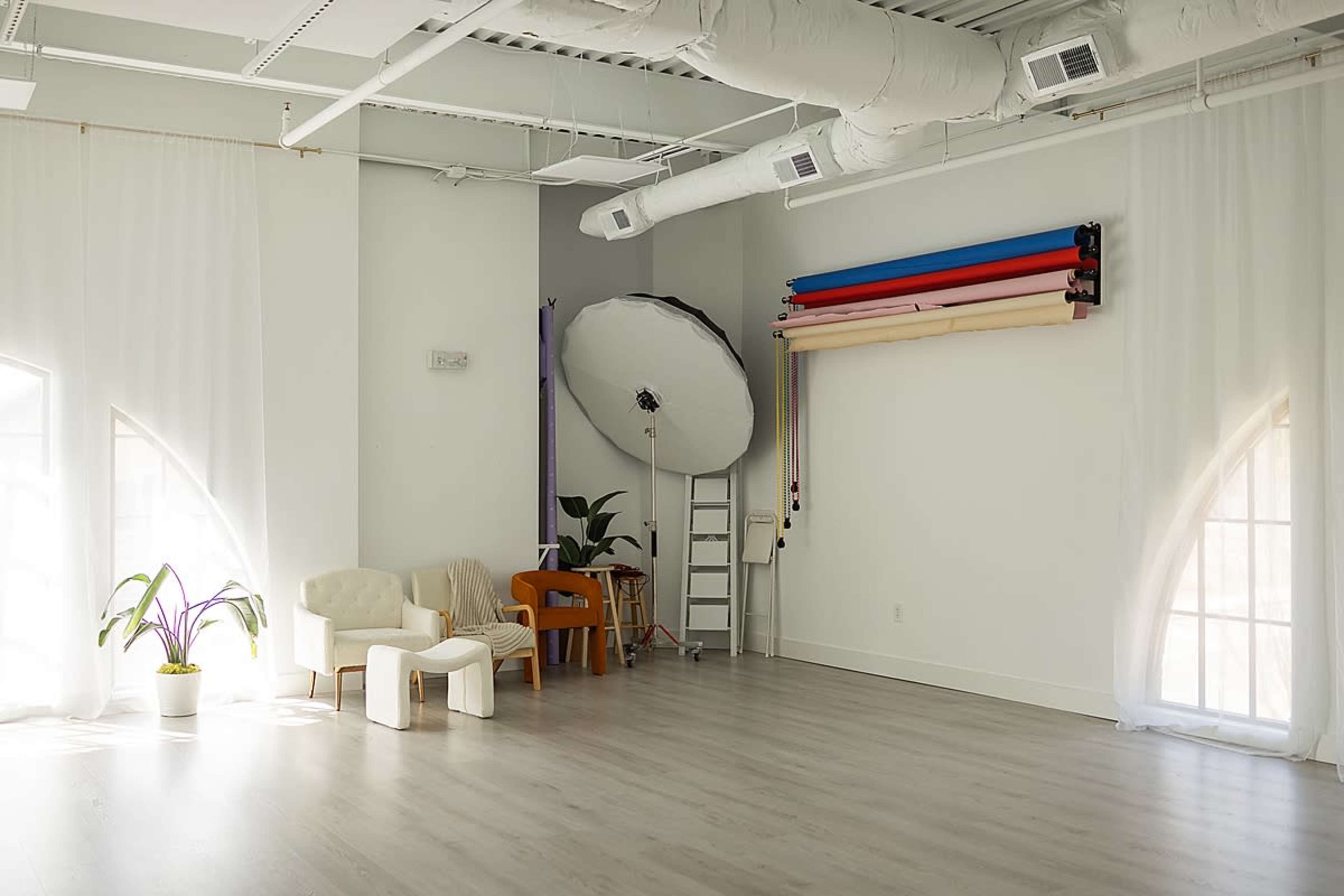 Light-Filled Alpharetta Loft with Iconic Arch Windows Image in Milton, Alpharetta, GA