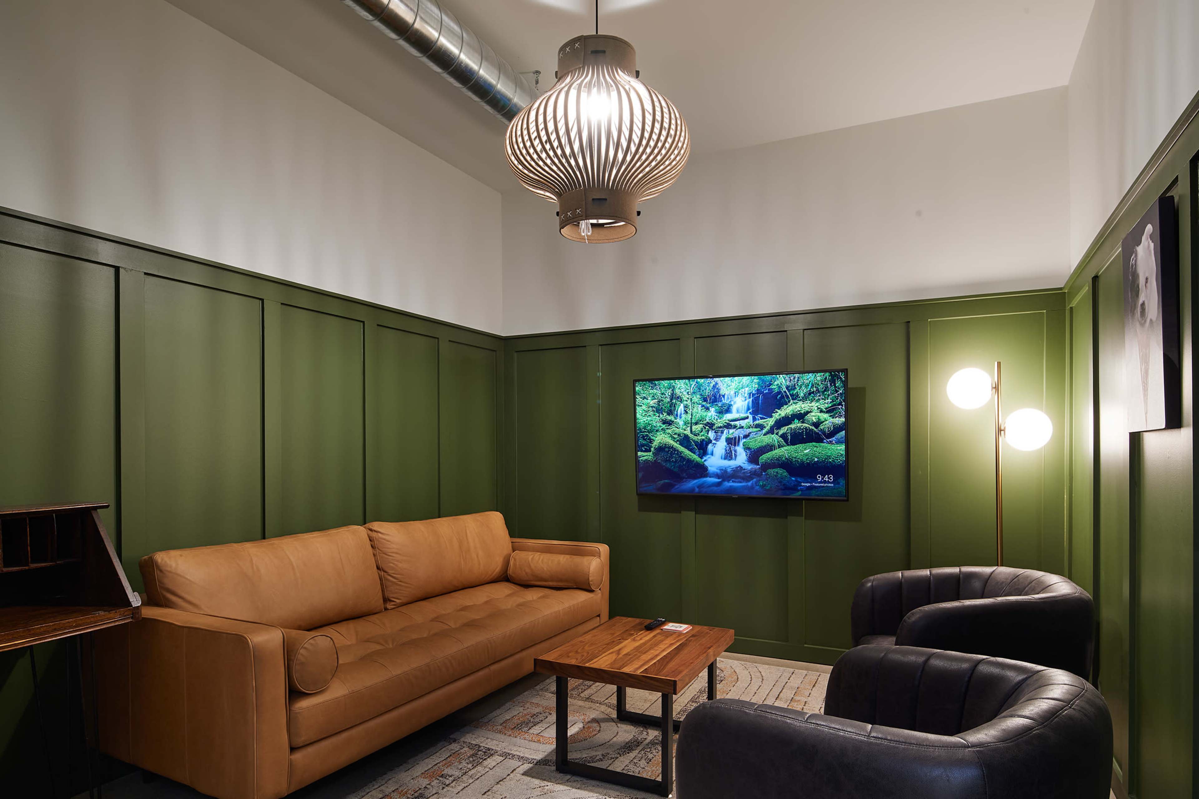 Hucks Lounge - Conference/Meeting Room in the Heart of Downtown Ferndale Image in Ferndale, Ferndale, MI