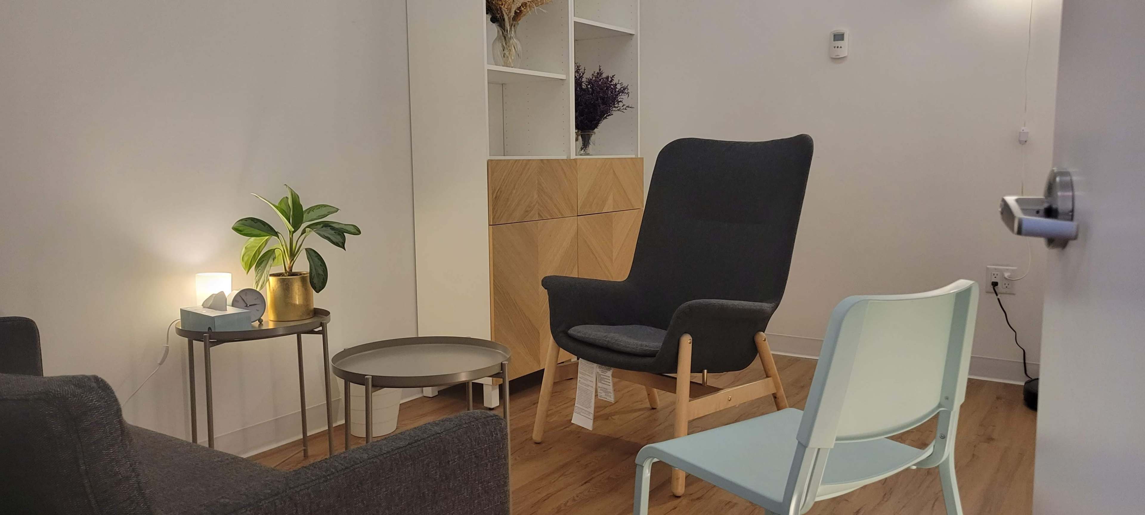 Therapy Space with a Massage Table, Great Location in Downtown Brooklyn Image in Brooklyn Heights, Brooklyn, NY