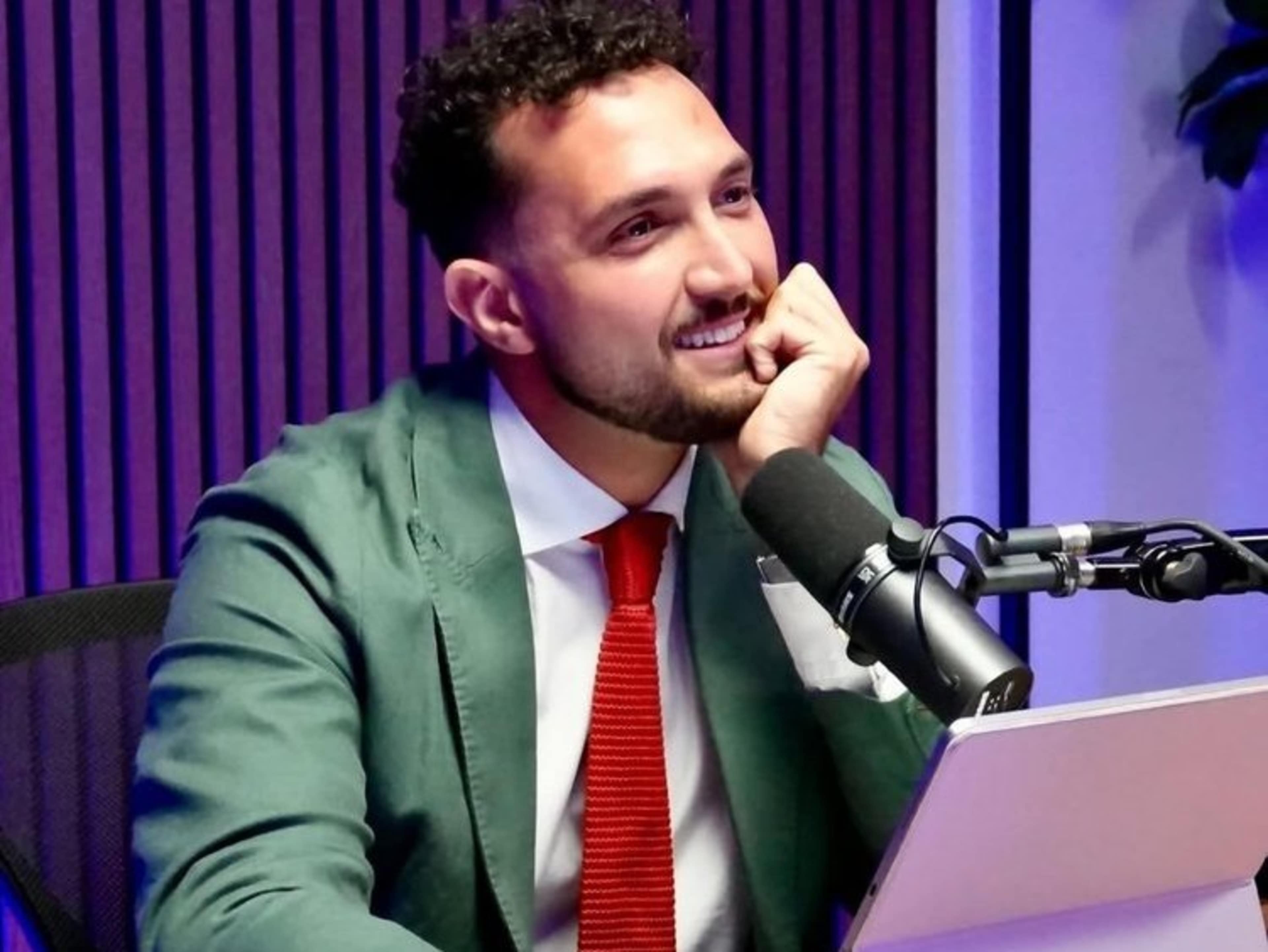 📸 Behind-the-Scenes Photo Pack – $75 flat