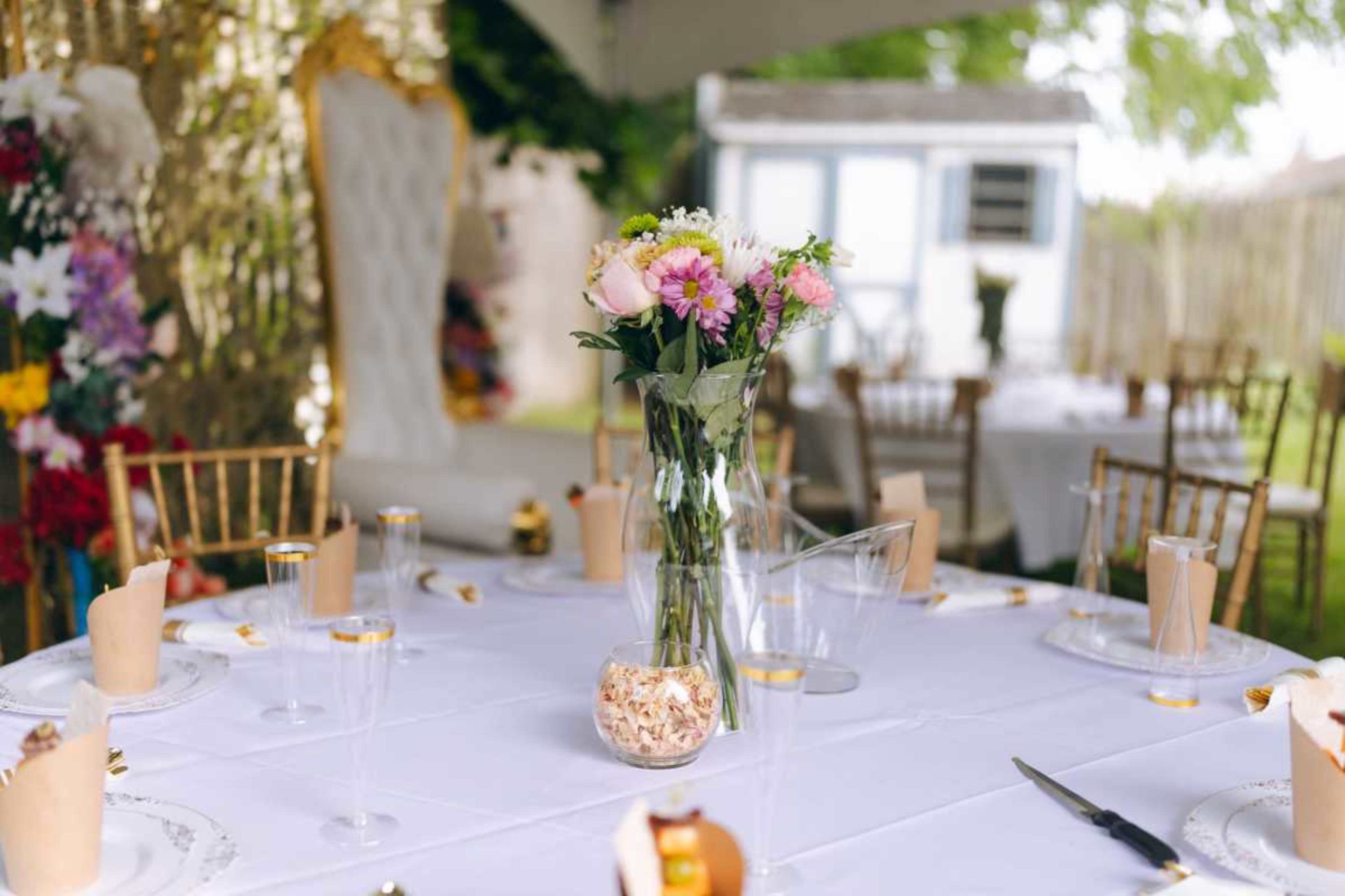 Lush Suburban Backyard Getaway Image in Hicksville, Hicksville, NY
