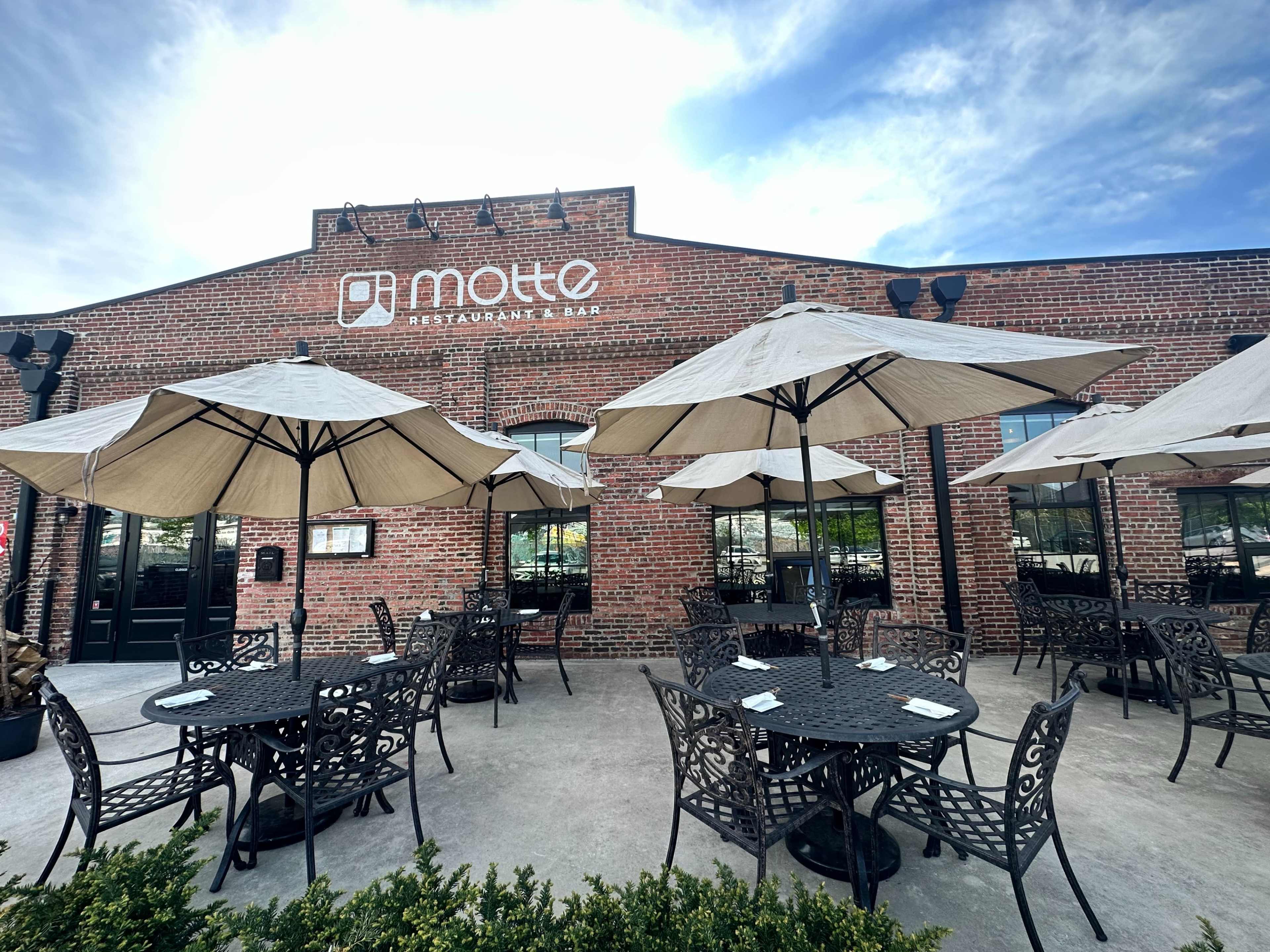 Beautiful Exposed Brick Restaurant in Highlandtown – Great for Private Events & Photo Shoots Image in Kresson, Baltimore, MD