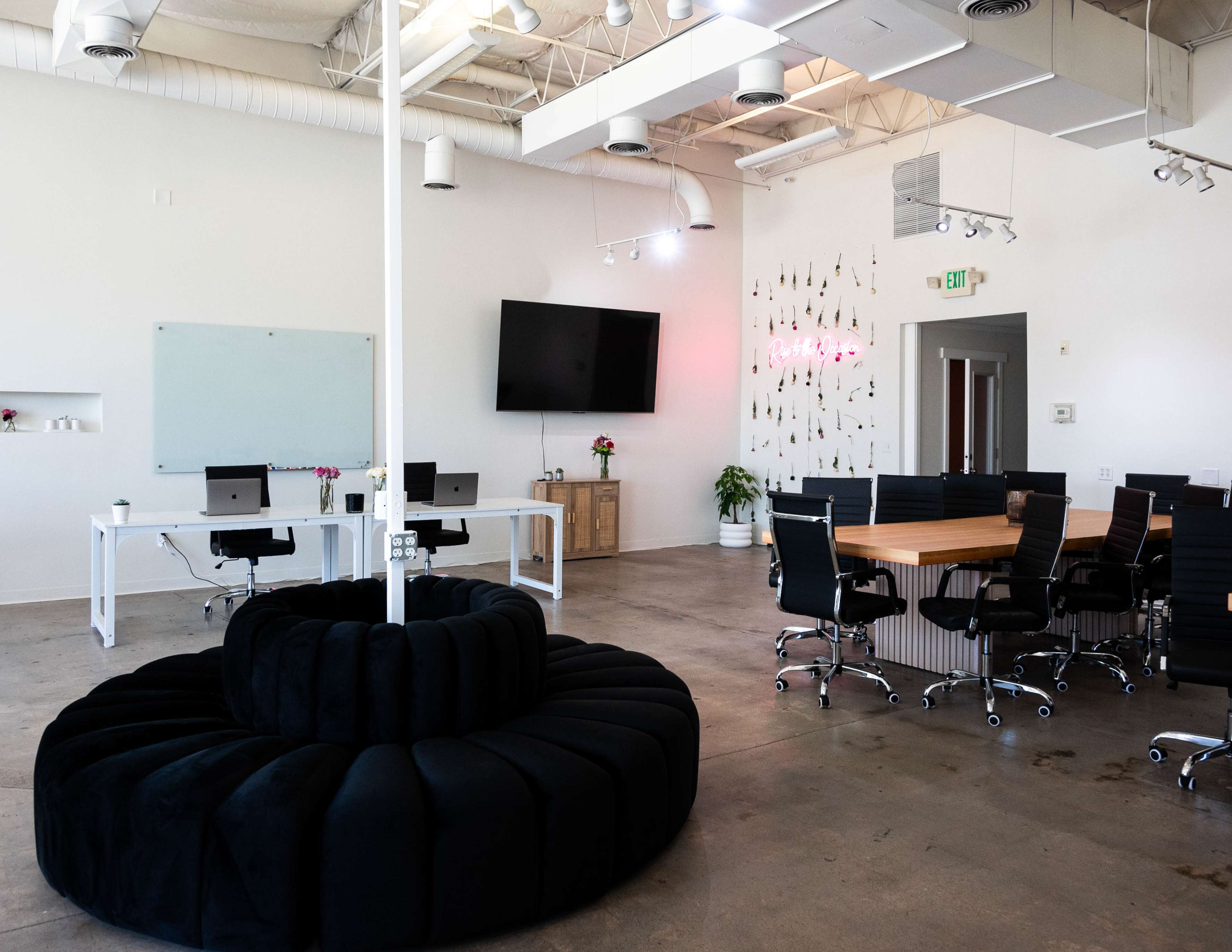 Airy Downtown Industrial Space with Floor to Ceiling Windows Image in Downtown, Boise, ID