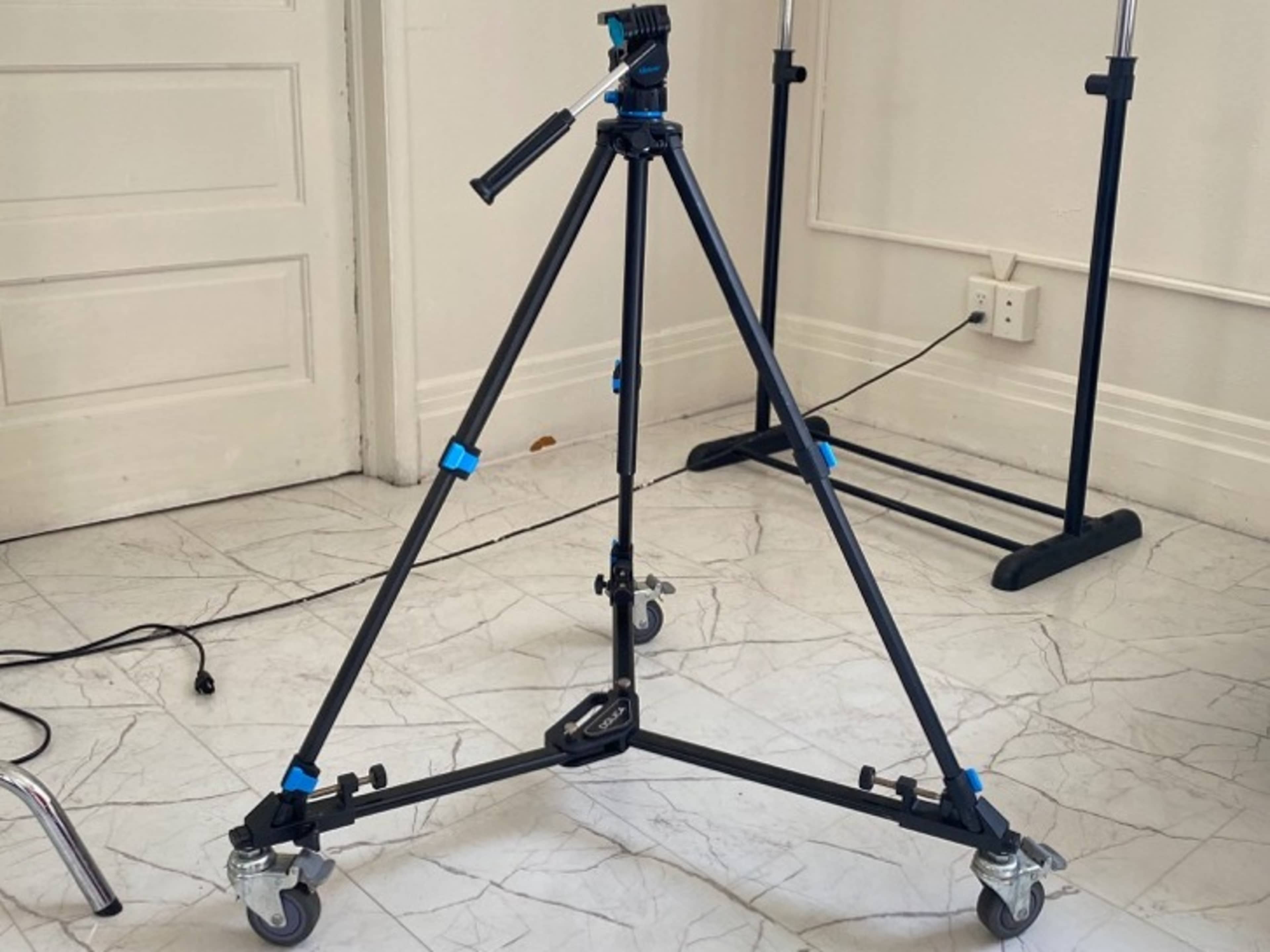 Albinar 5200 Tripod with wheels