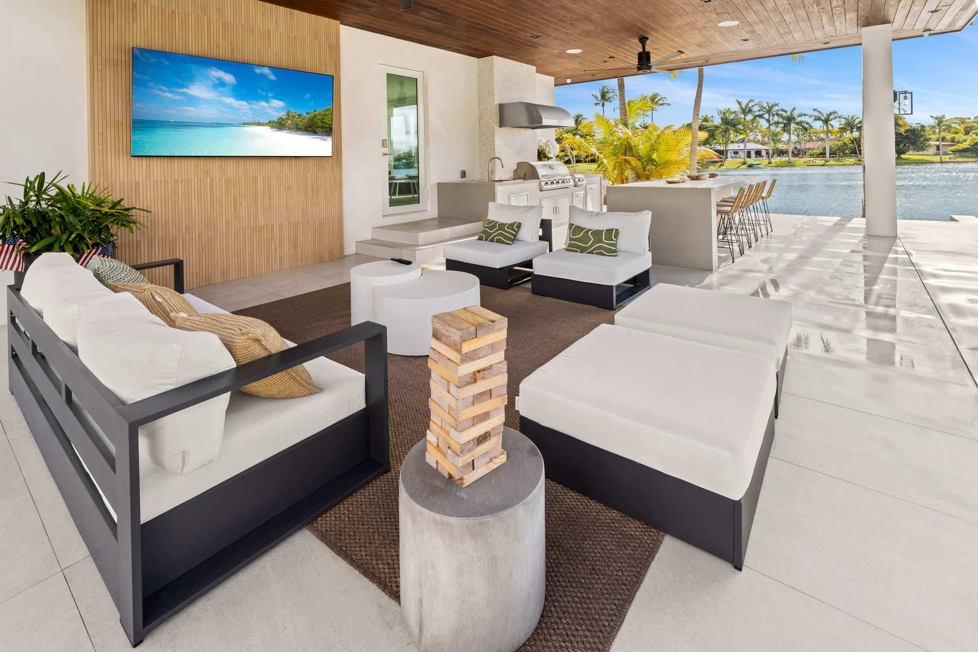 Lakefront Suburban Residence With Open, Sweeping Nature Views And Comfortable Facilities For Crews. Image in , Miami, FL