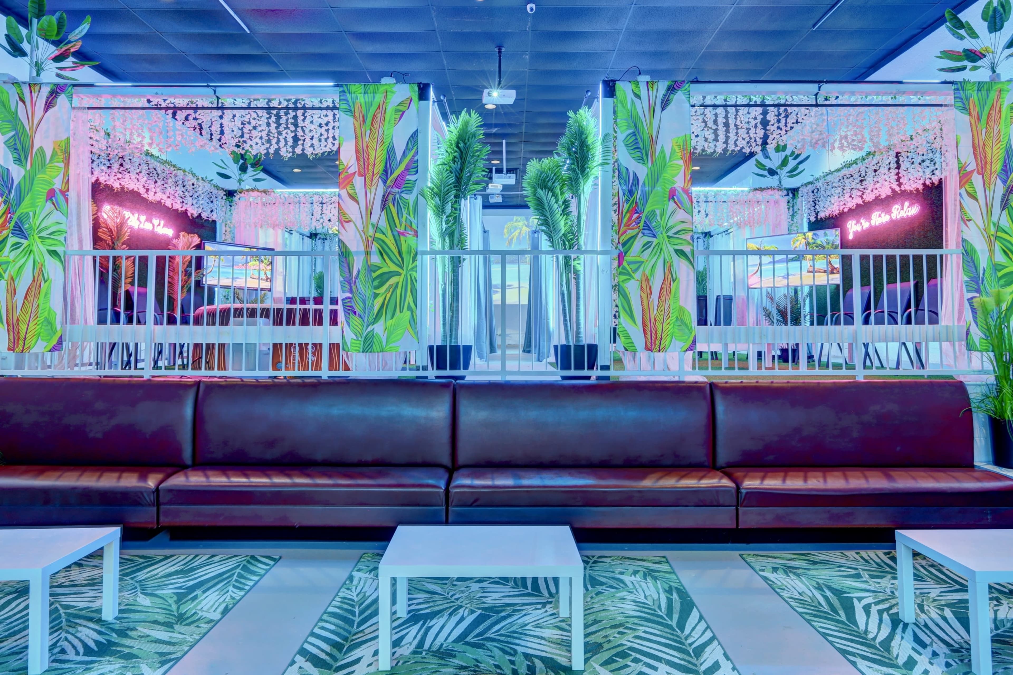 Tropical Aqua Cabana Studio Image in Doraville, Doraville, GA